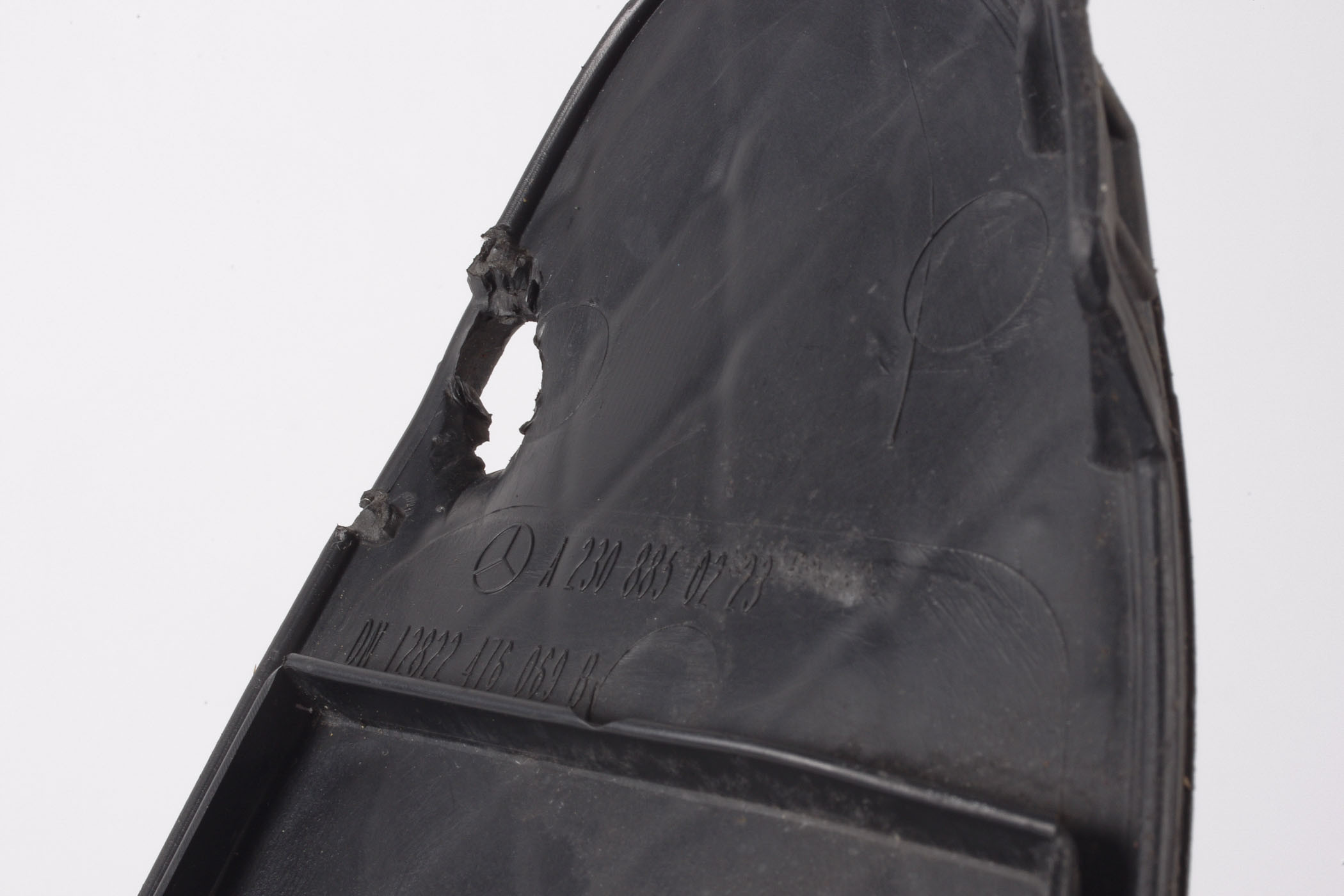 Mercedes 2308850223 Bumper Mesh - Front | R230 SL