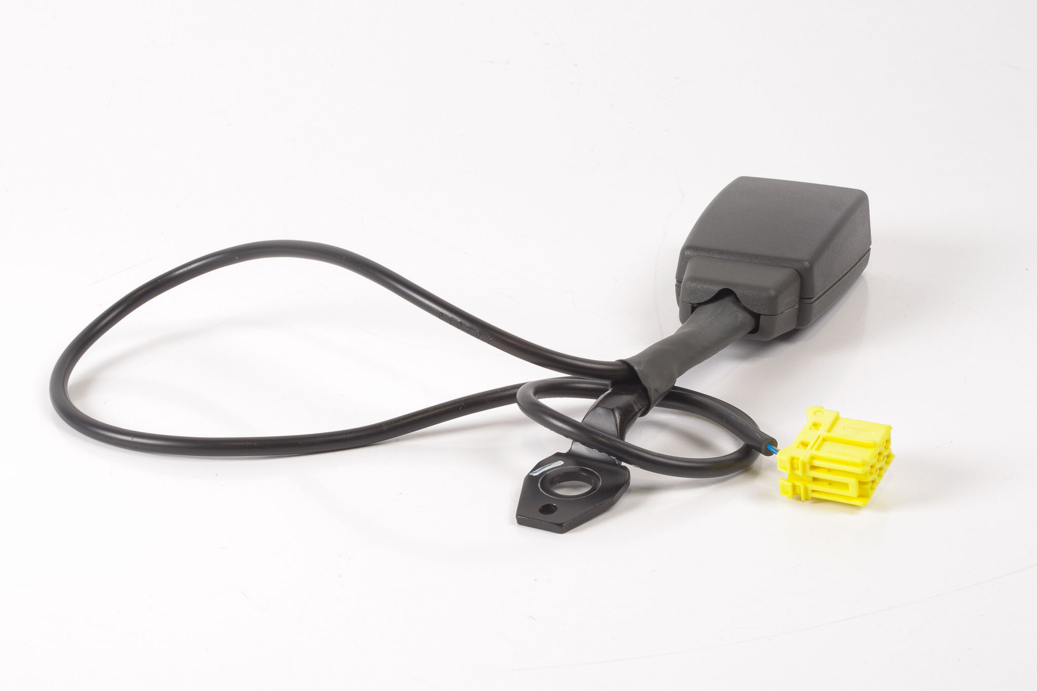 Mercedes 2308600069 Seat Belt Buckle - Front Black | R230 SL