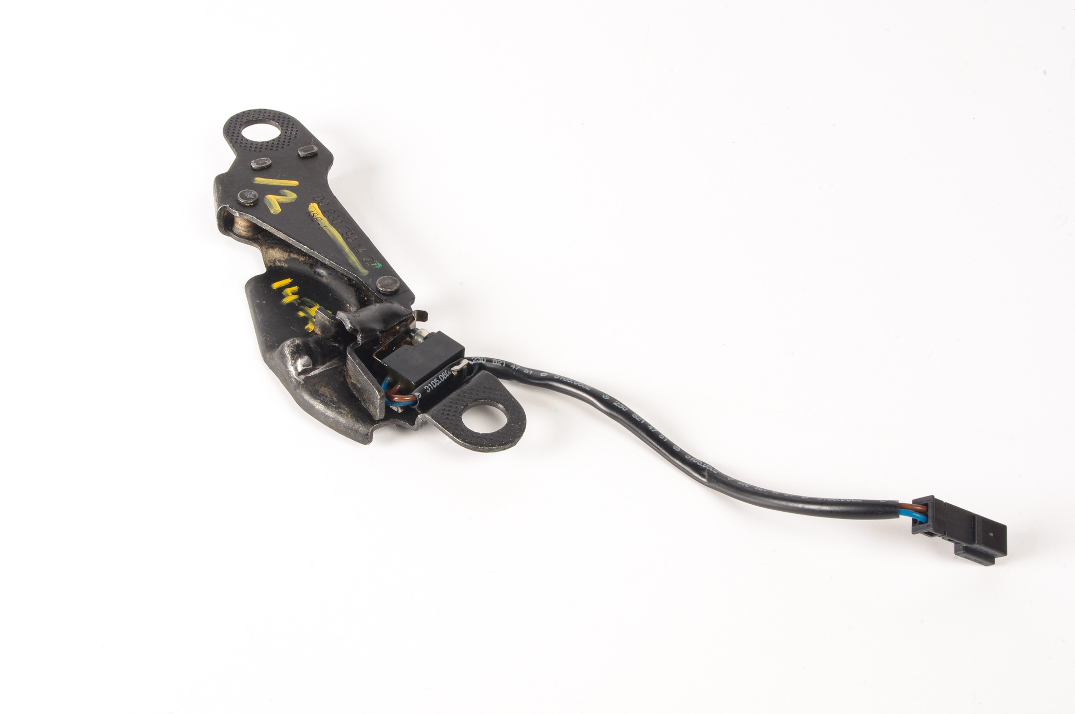 Mercedes 2307901477 Roof Lock - Front Right | R171 SLK R230 SL