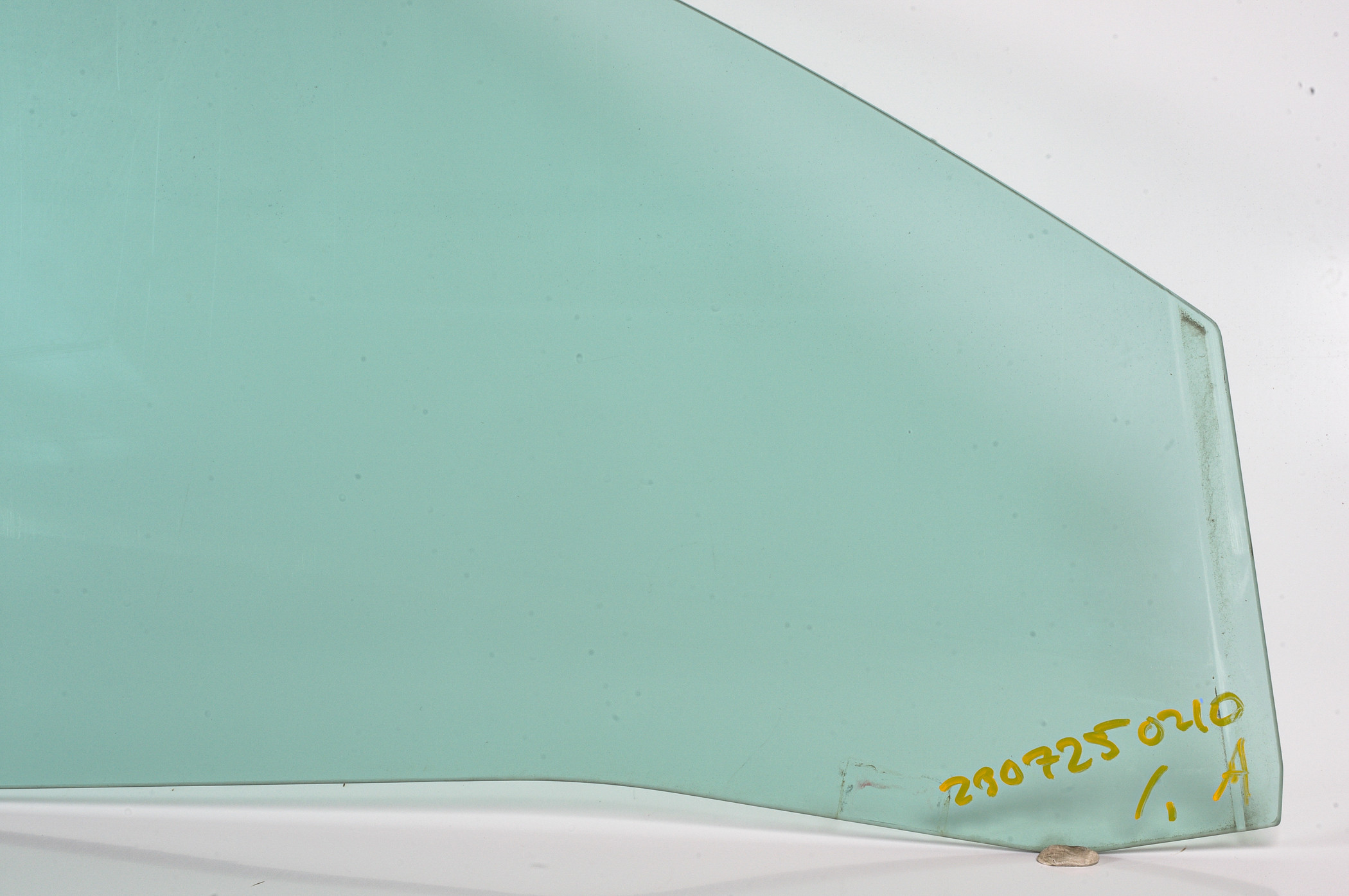 Mercedes 2307250210 Window Glass - Front Right | R230 SL