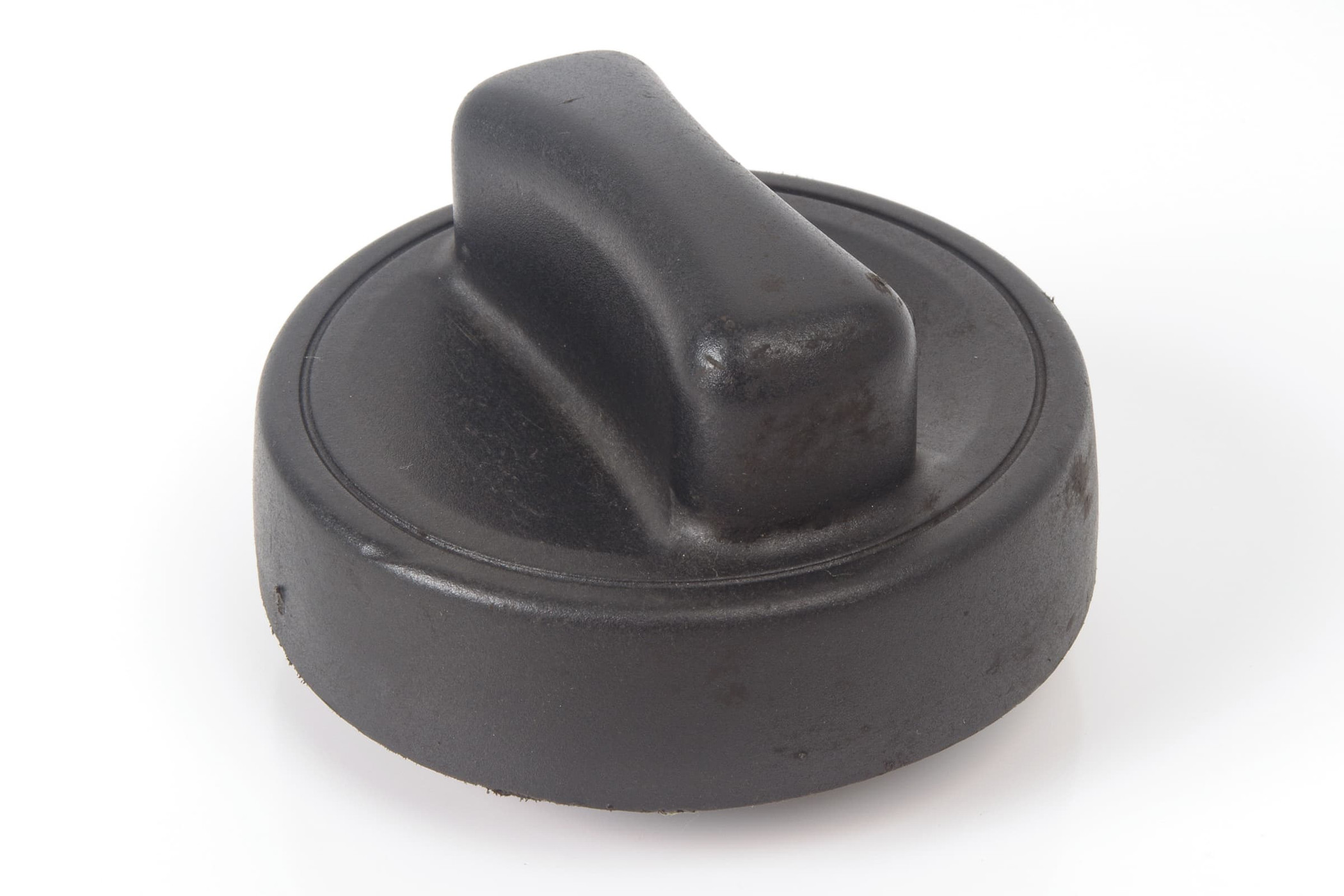 Mercedes 1404700005 Fuel Filler Cap (a) | S124 V124 A124 W210 E R129 SL W140...