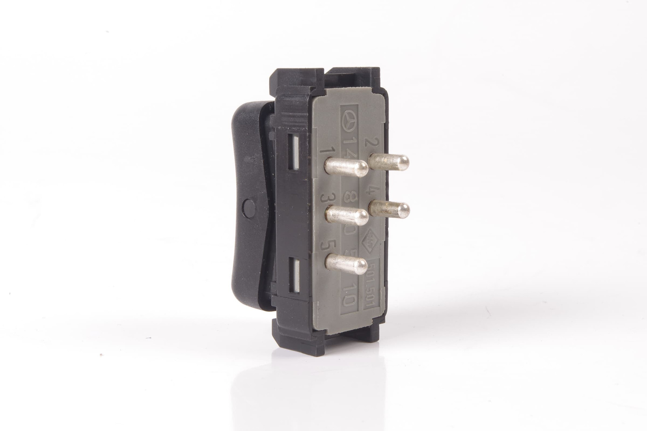 Mercedes 1408205110 Demist Switch - Rear | W140 V140 C140 S W202 C