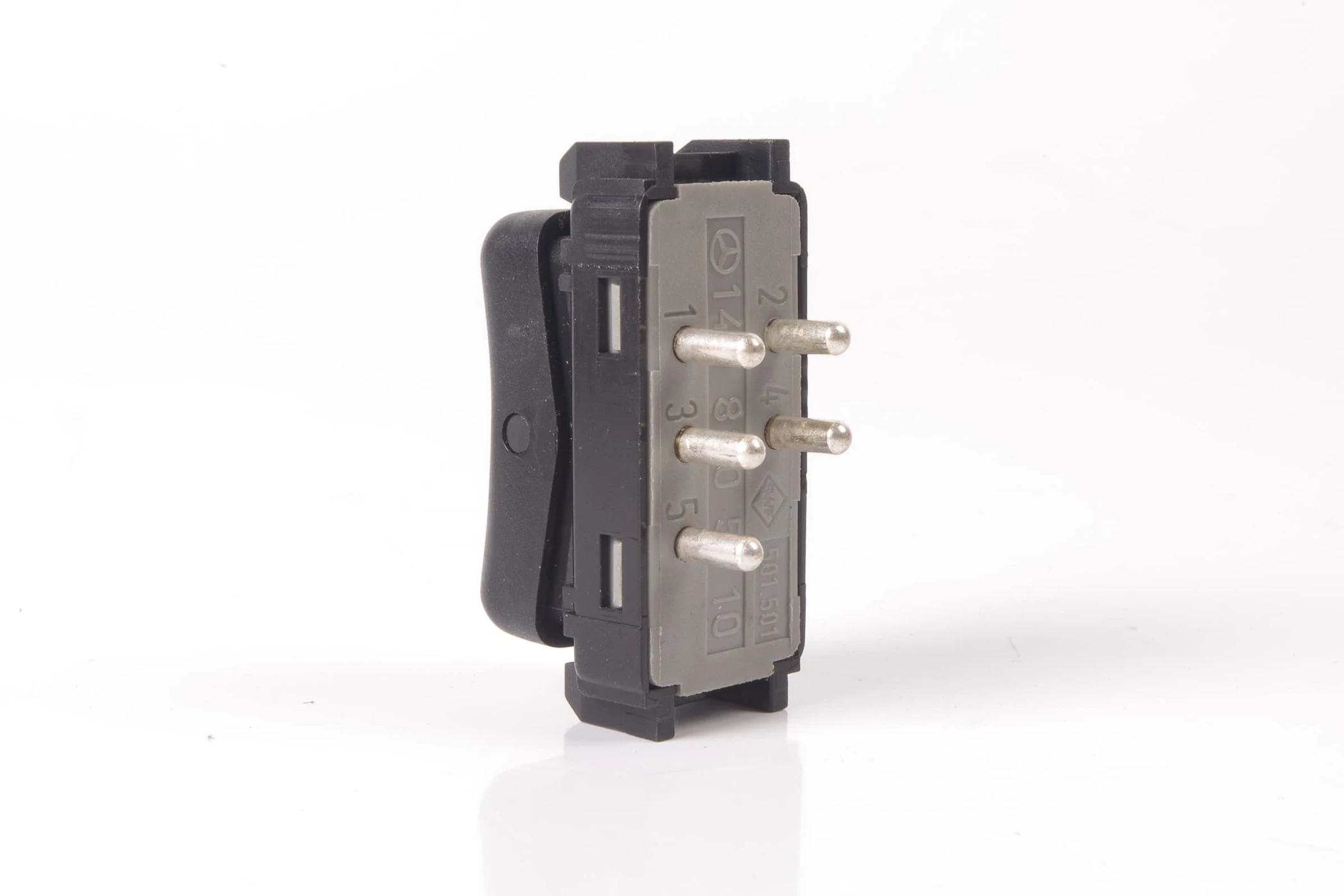 Mercedes 1408205110 Demist Switch - Rear | W140 V140 C140 S W202 C