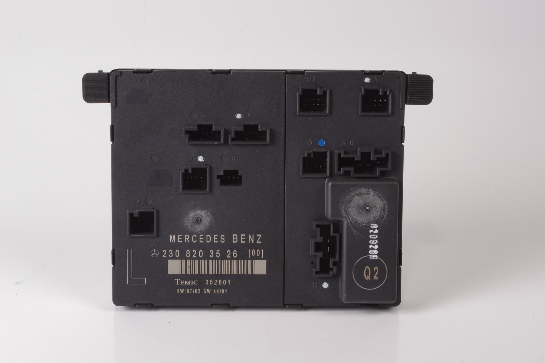 Mercedes 2308203526 Door Control Unit - Left | R230 SL