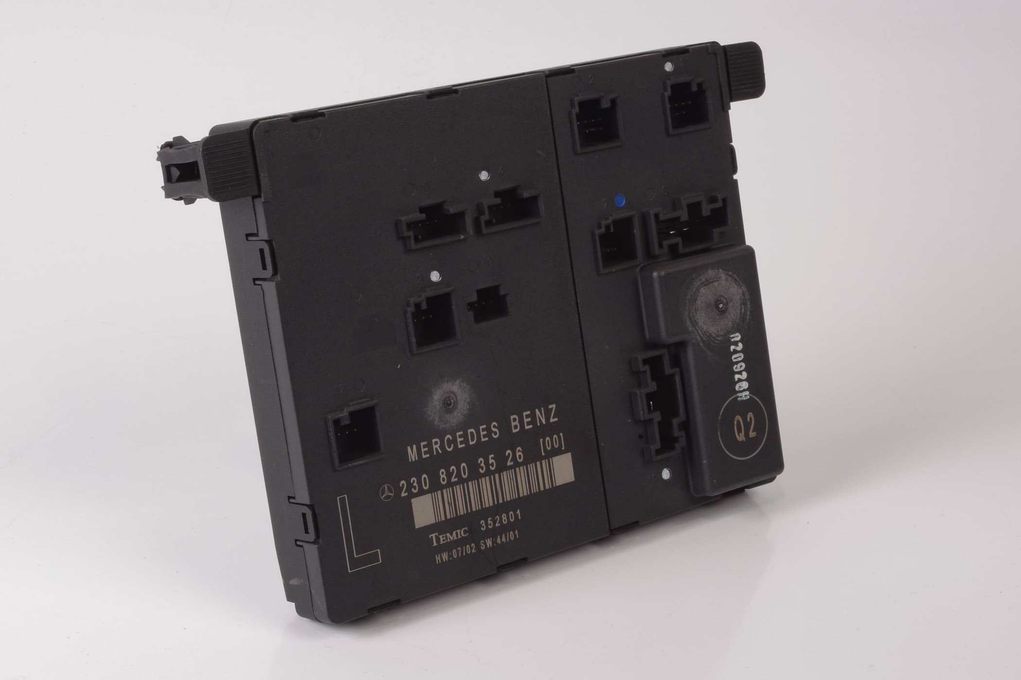 Mercedes 2308203526 Door Control Unit - Left | R230 SL