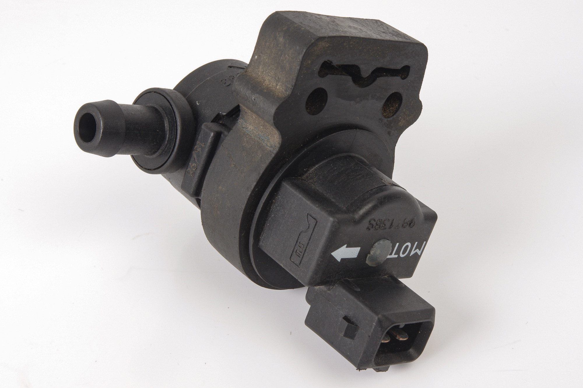 Mercedes 0004701593 Purge Valve | R129 SL W140 W220 S R170 SLK W202 W203...