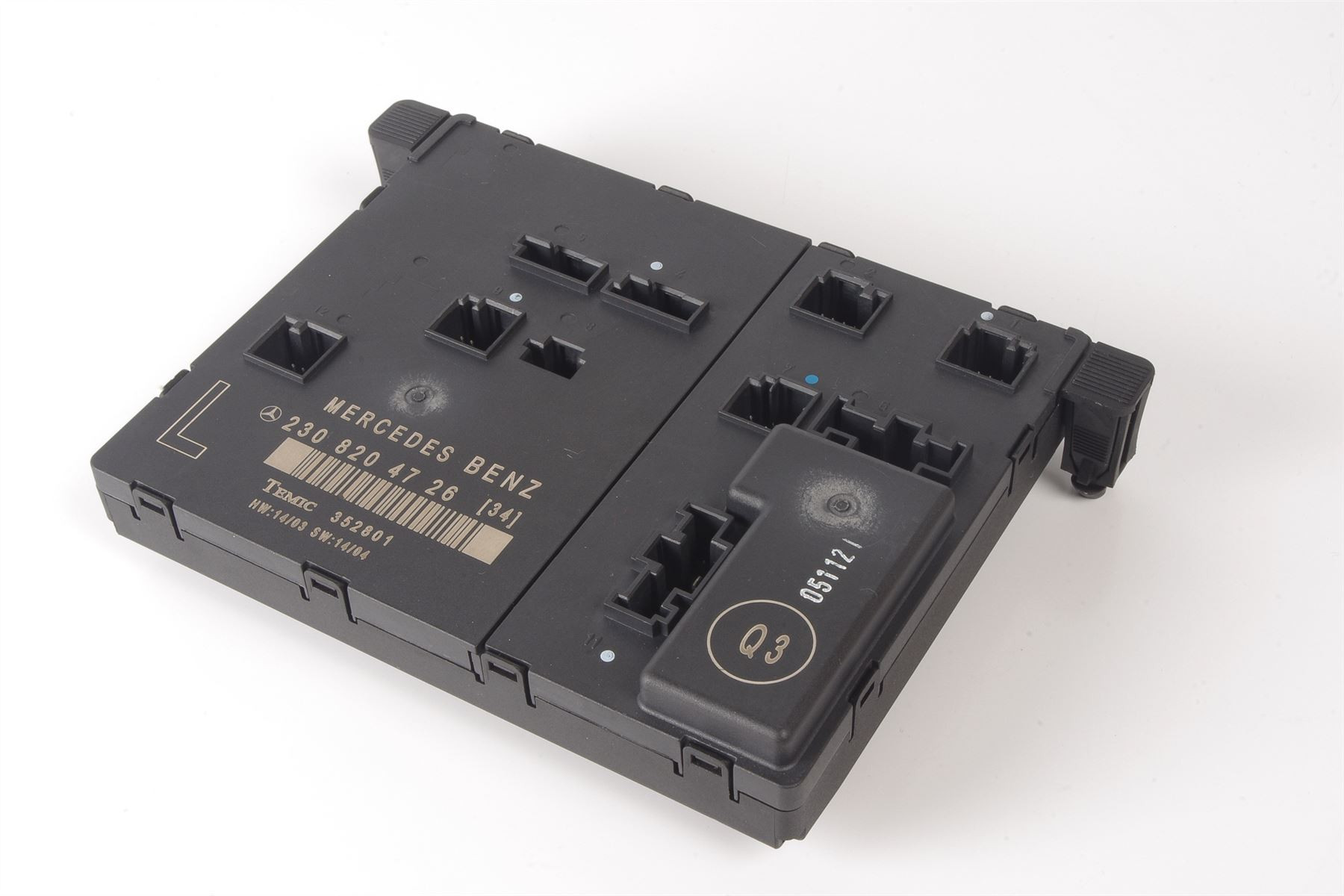 Mercedes 2308204726 Door Control Unit - Left | C199 SLR R230 SL