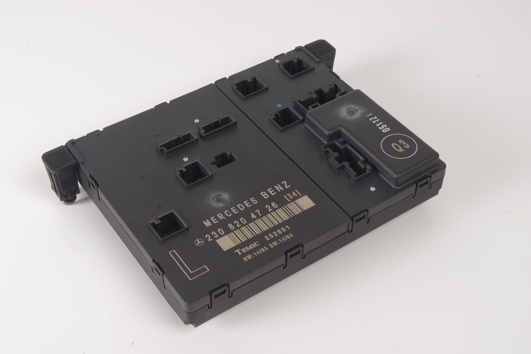 Mercedes 2308204726 Door Control Unit - Left | C199 SLR R230 SL