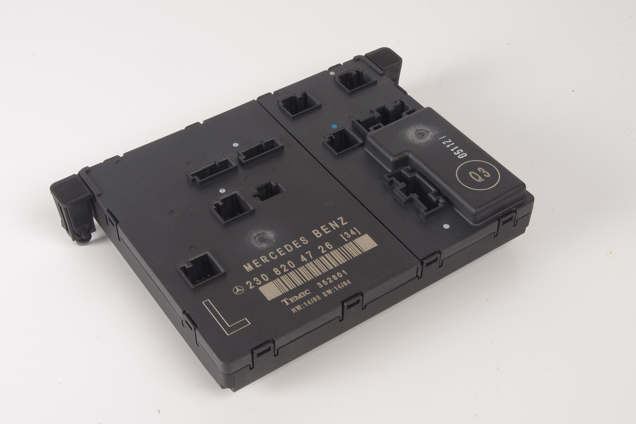 Mercedes 2308204726 Door Control Unit - Left | C199 SLR R230 SL