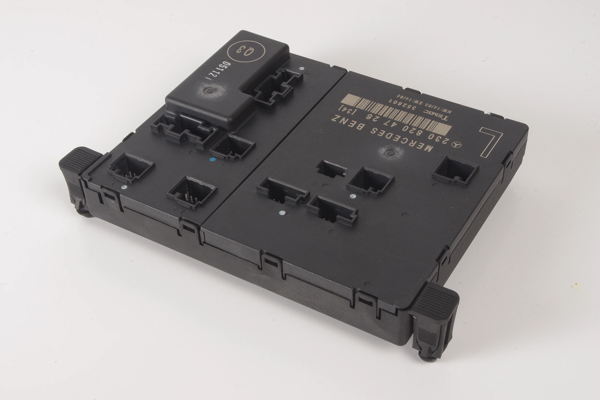 Mercedes 2308204726 Door Control Unit - Left | C199 SLR R230 SL