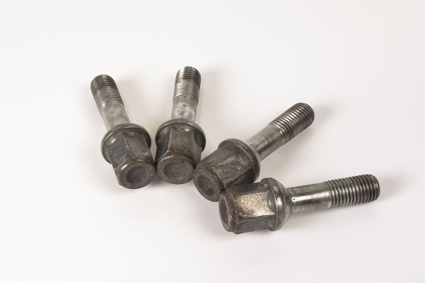 Mercedes 0009904807 Wheel Bolt x4 | W124 W210 E R129 SL R170 R171 SLK W202...