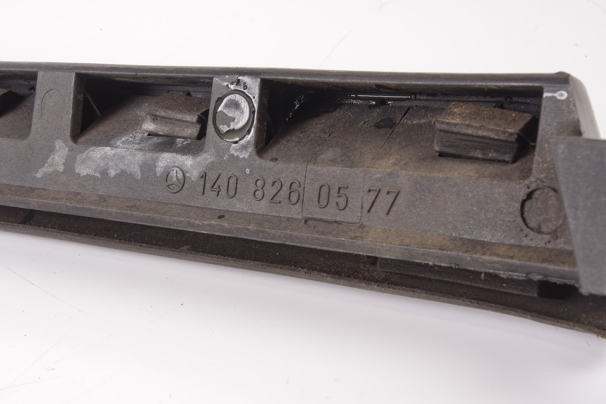 Mercedes 1408260577 Headlight Bezel - Left Black | W140 V140 S