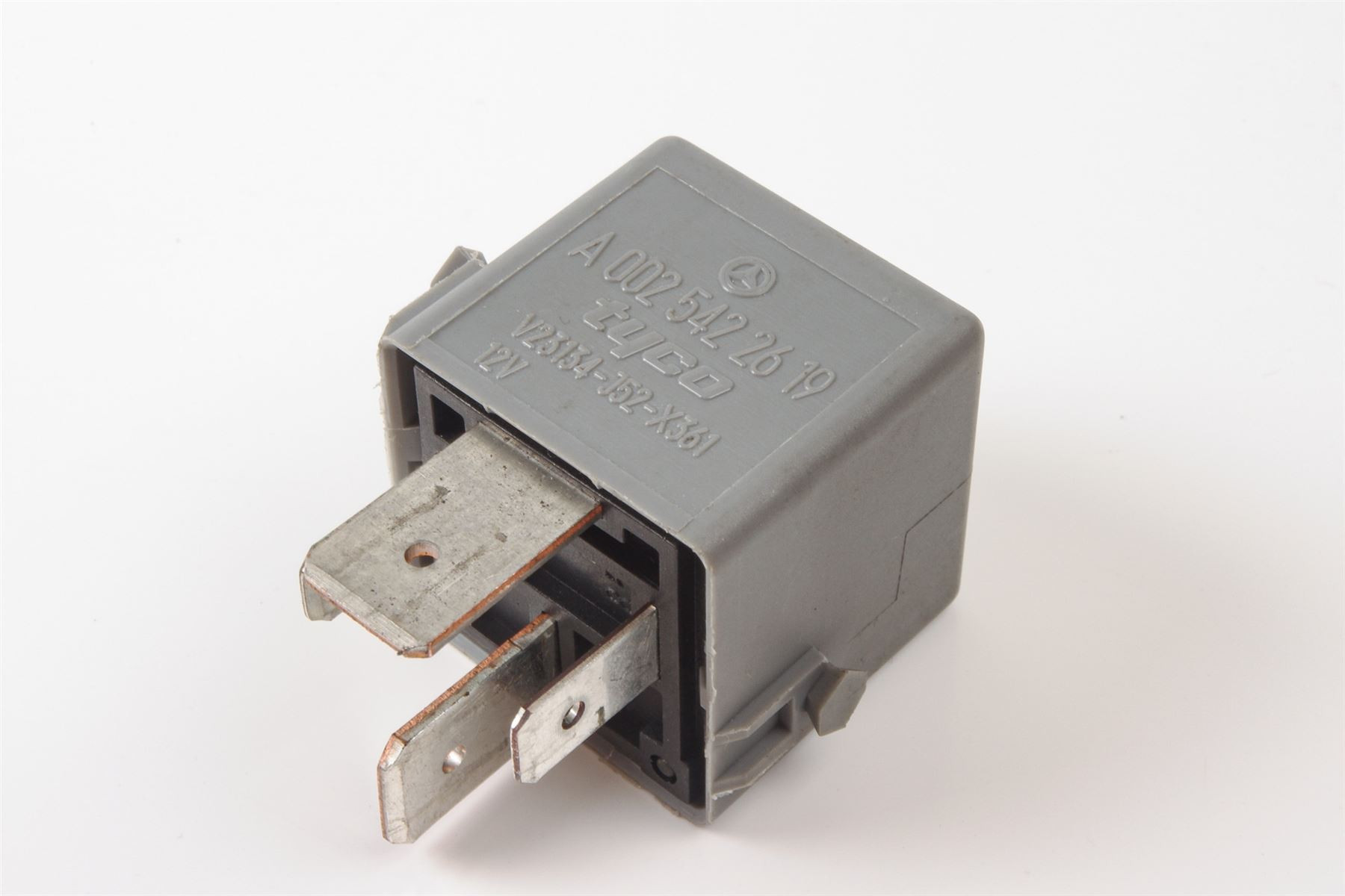 Mercedes 0025422619 Relay | W163 W164 W166 M W169 A R171 R172 SLK W203 CL203...