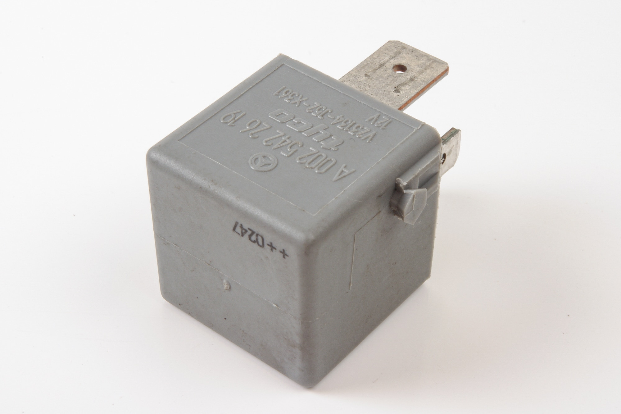 Mercedes 0025422619 Relay | W163 W164 W166 M W169 A R171 R172 SLK W203 CL203...