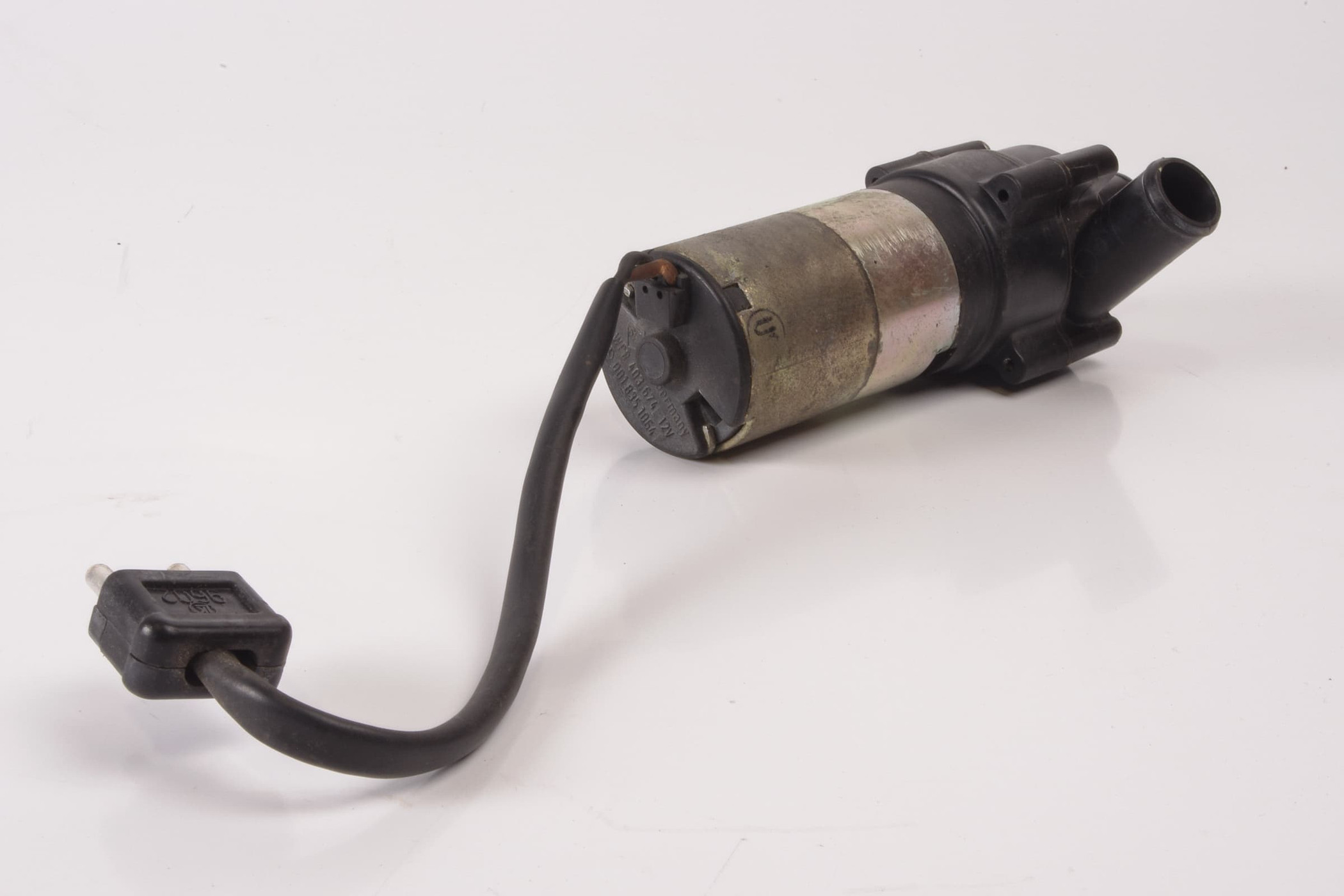 Mercedes 0018351064 Water Pump (b) | W124 E R129 SL