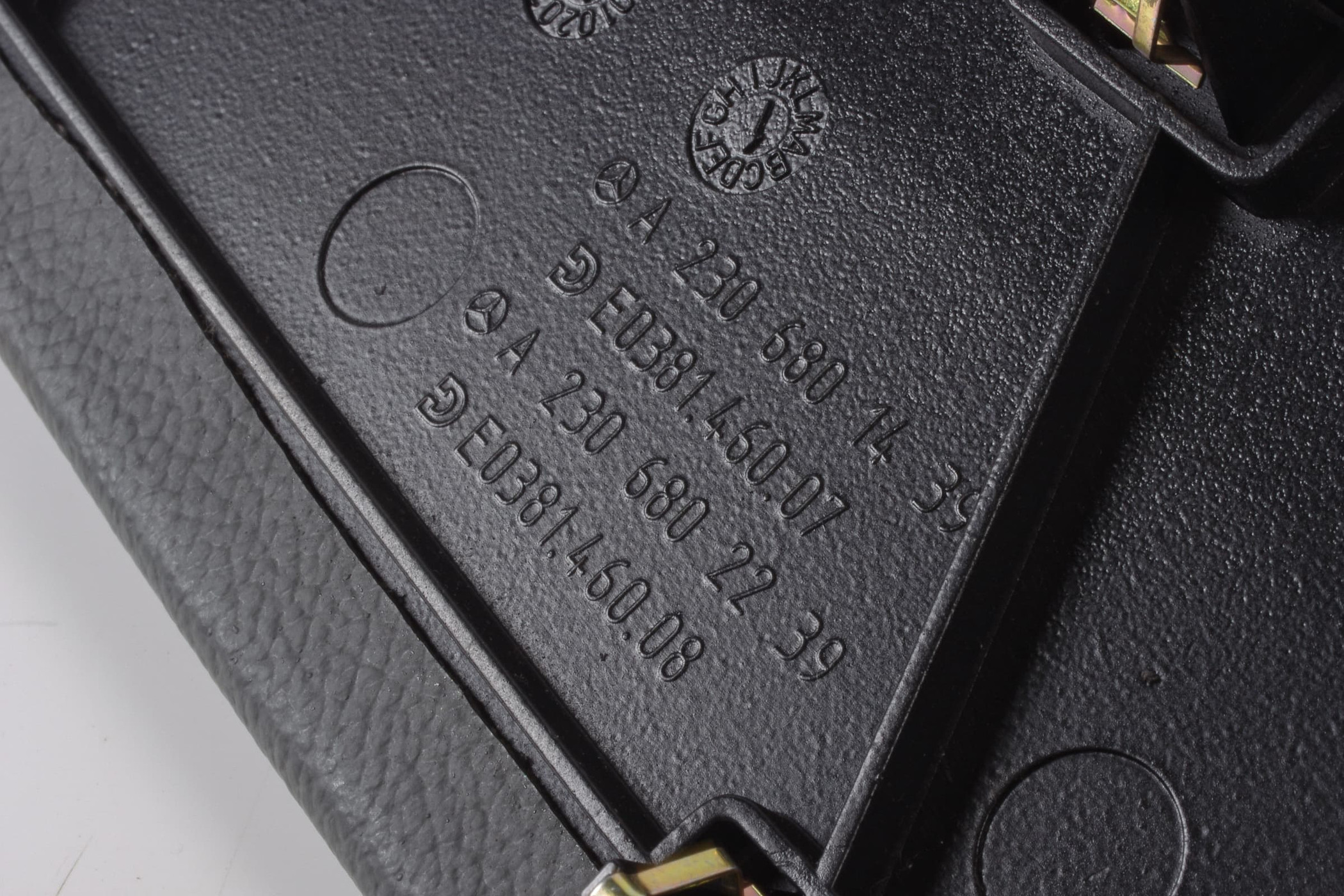 Mercedes 2306801439 Centre Console Trim - Right Grey | R230 SL