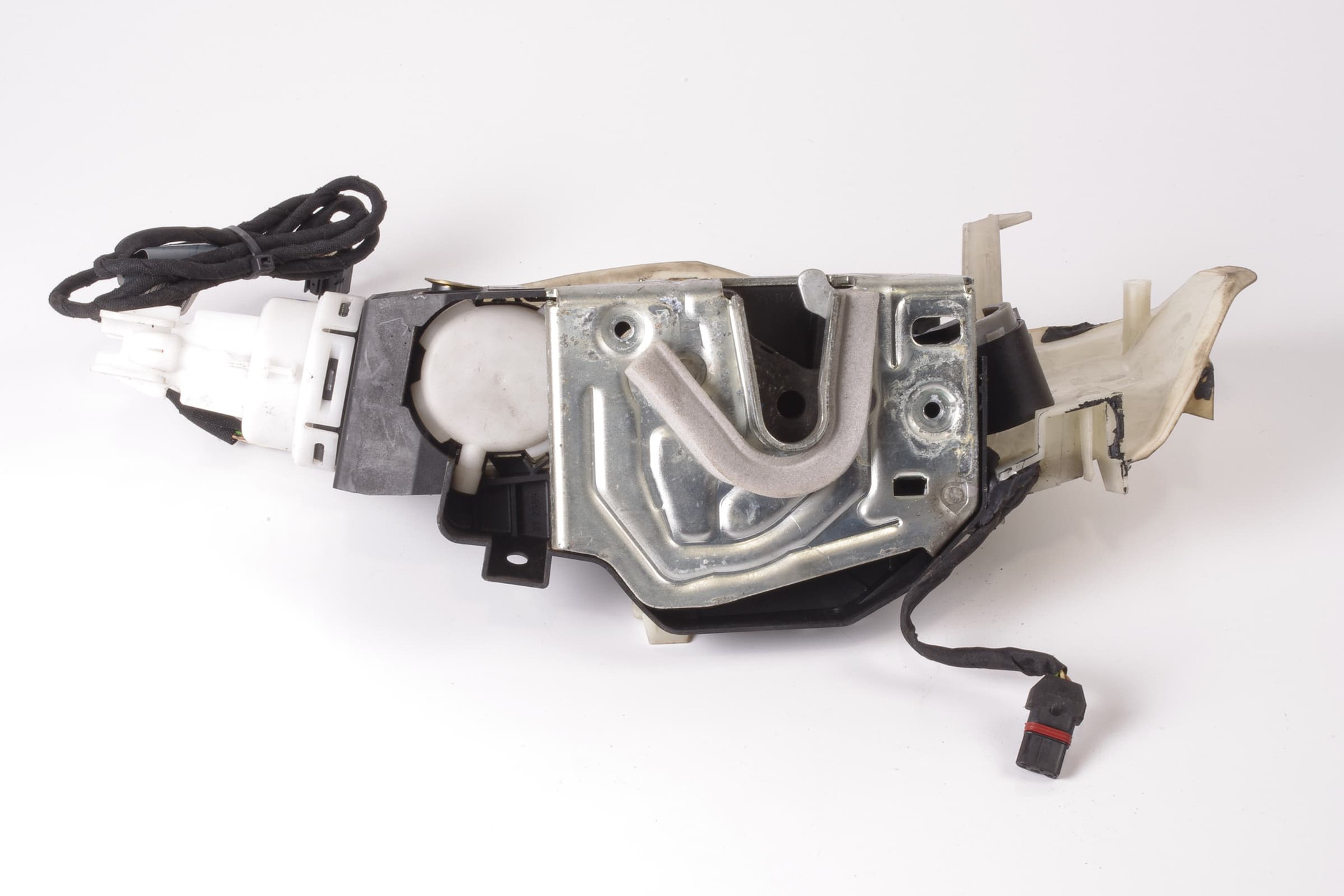 Mercedes 2307200635 Door Lock - Right | R230 SL