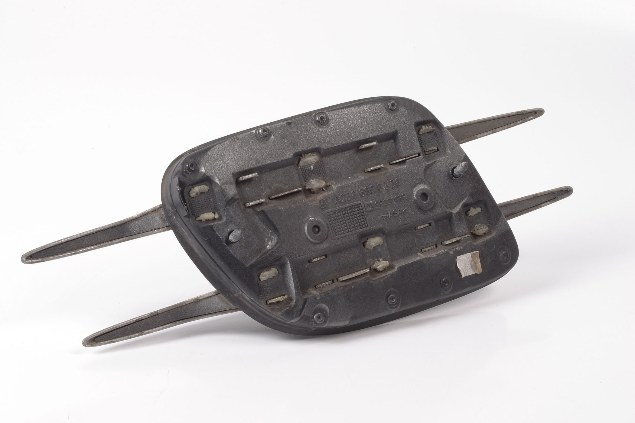 Mercedes 2306900236 Fender Grille - Front Right (b) | R230 SL