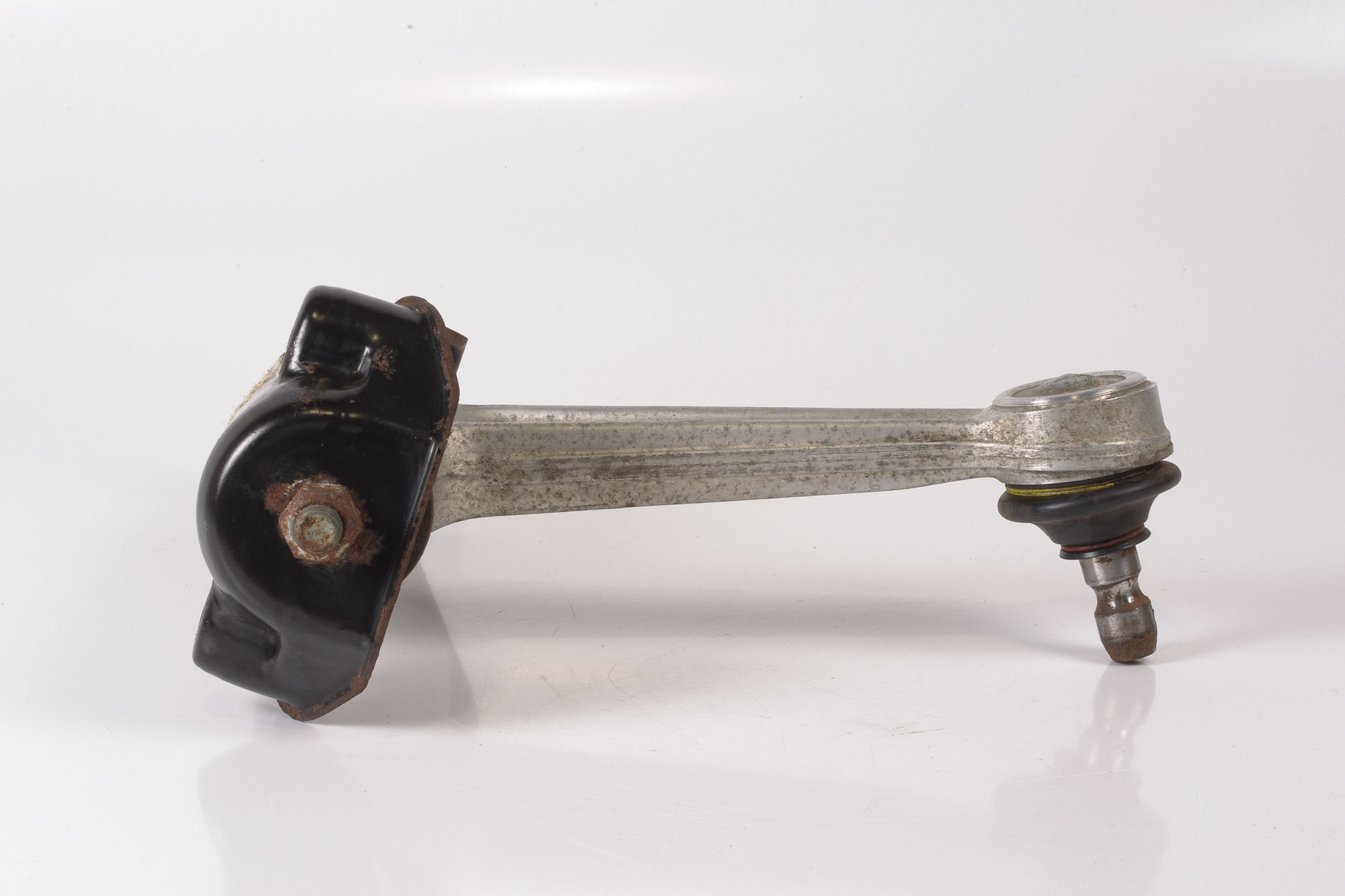 Mercedes 1403307607 Control Arm - Left | W140 V140 C140 S
