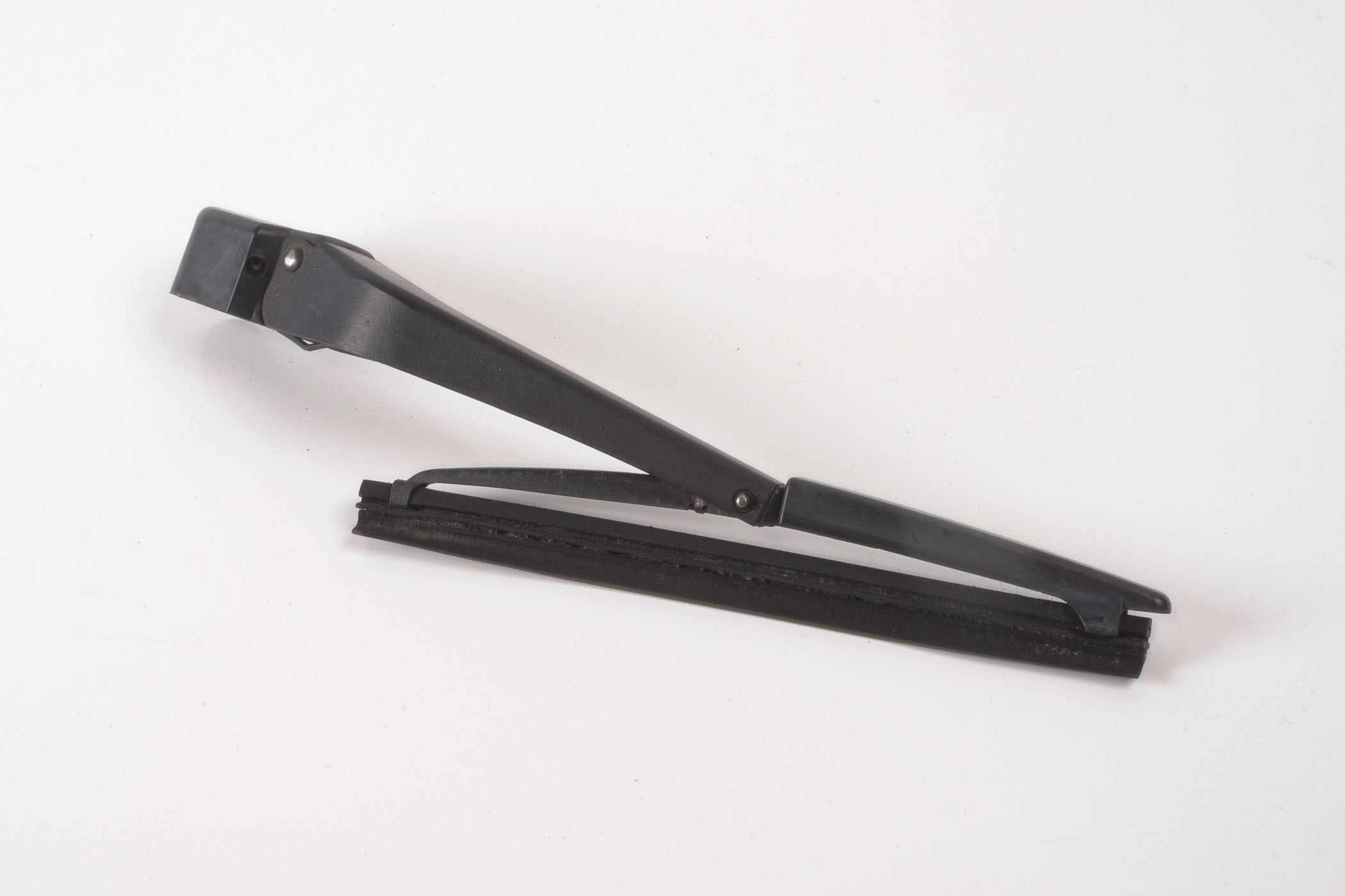 Mercedes 1408200544 Headlight Wiper Arm - Front Left | W140 V140 S