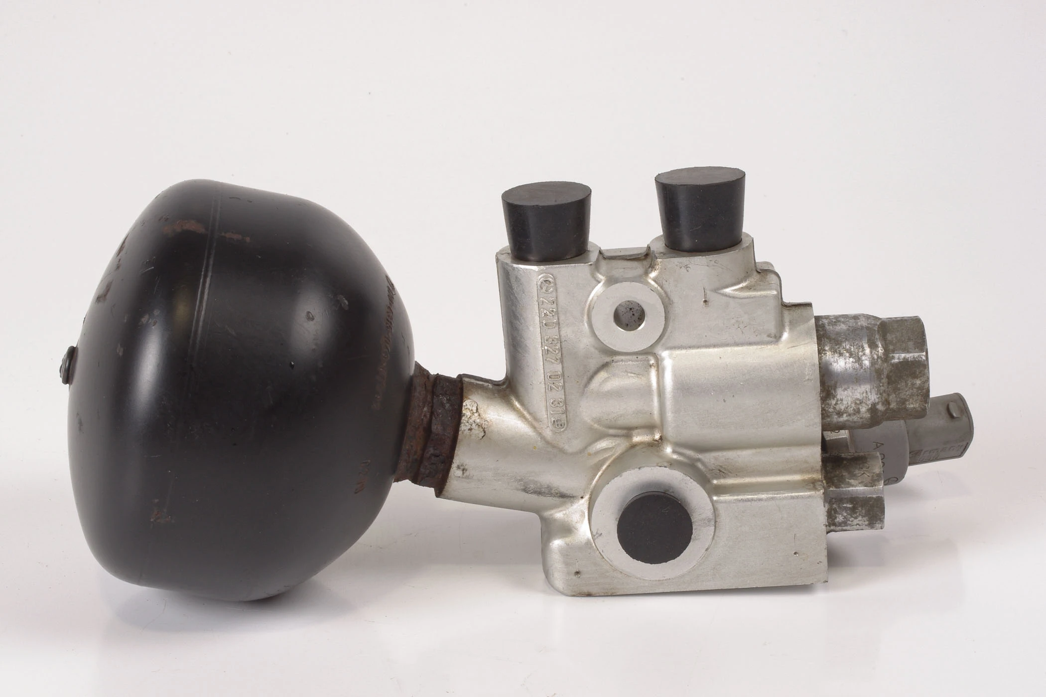 Mercedes 2203200858 ABC Valve Block | C215 CL W220 S R230 SL