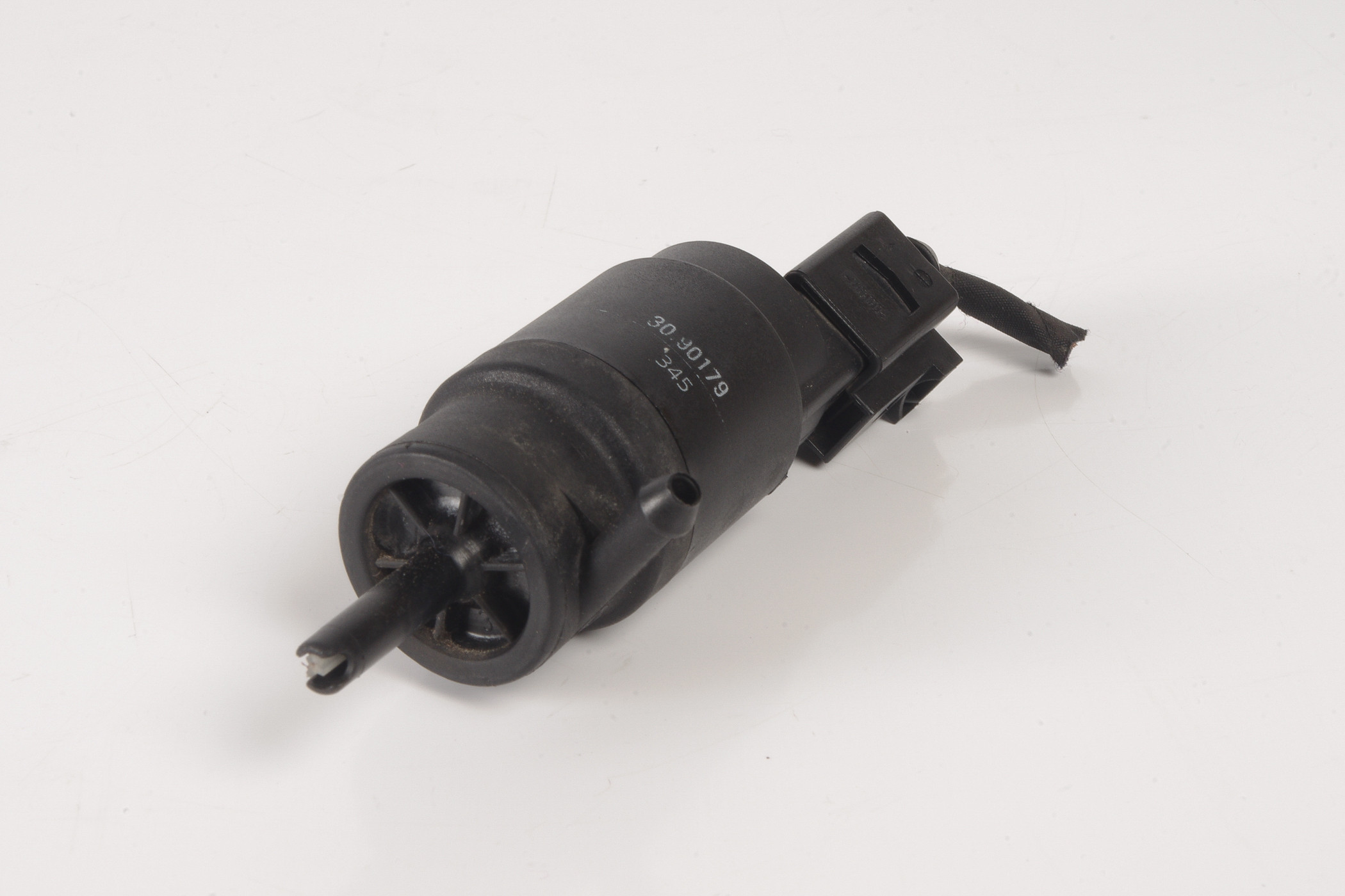 Mercedes 2108690821 Windscreen Washer Pump | R129 R230 SL W140 W220 S W163 M...