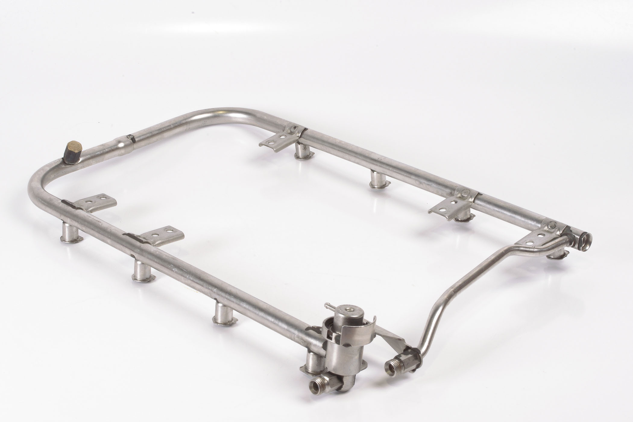 Mercedes 1190700895 Fuel Rail | W124 W210 S210 E R129 SL W140 V140 C140 S
