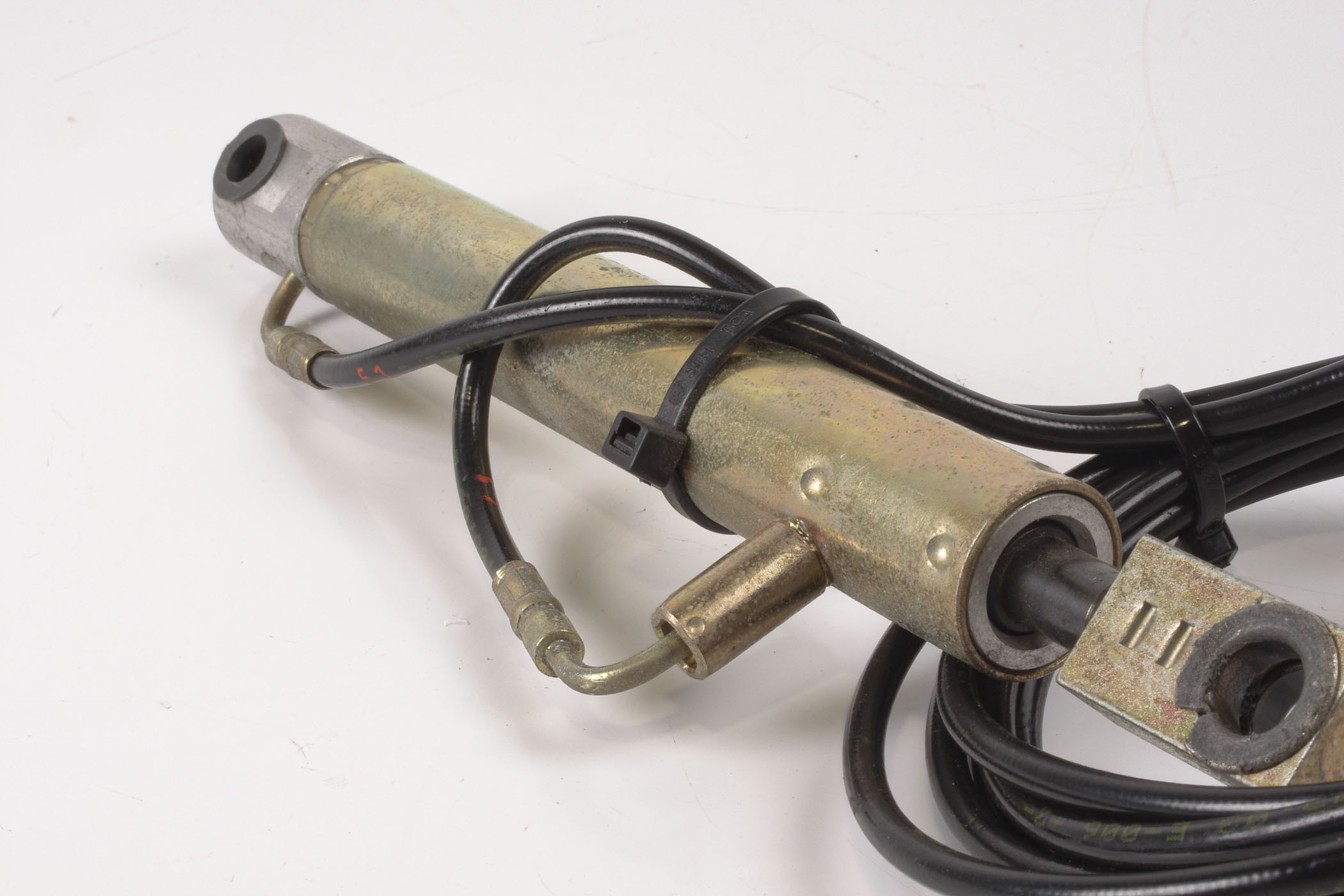 Mercedes 2308001172 Roof Hydraulic Cylinder - Left | R230 SL