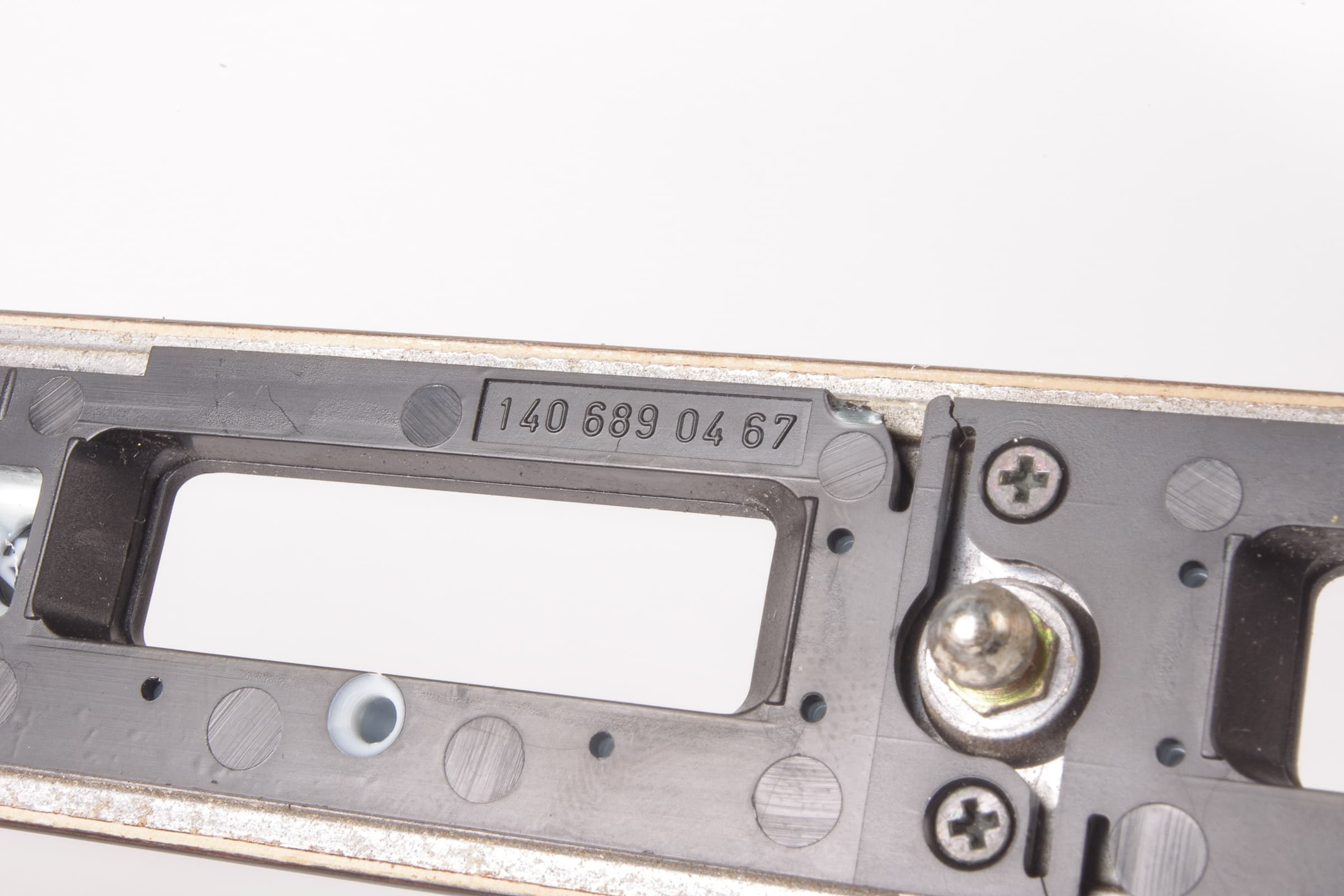 Mercedes 1406890467 Dashboard Wood Trim Strip (a) | W140 V140 C140 S