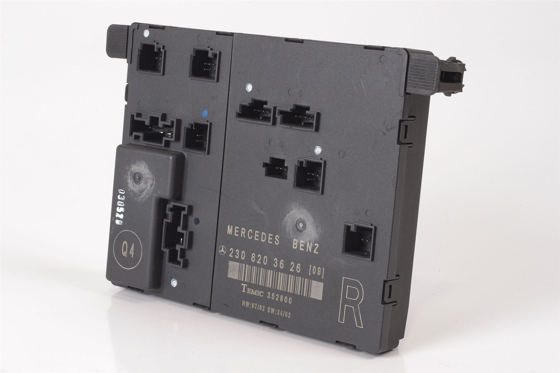 Mercedes 2308203626 Door Control Unit - Right | R230 SL