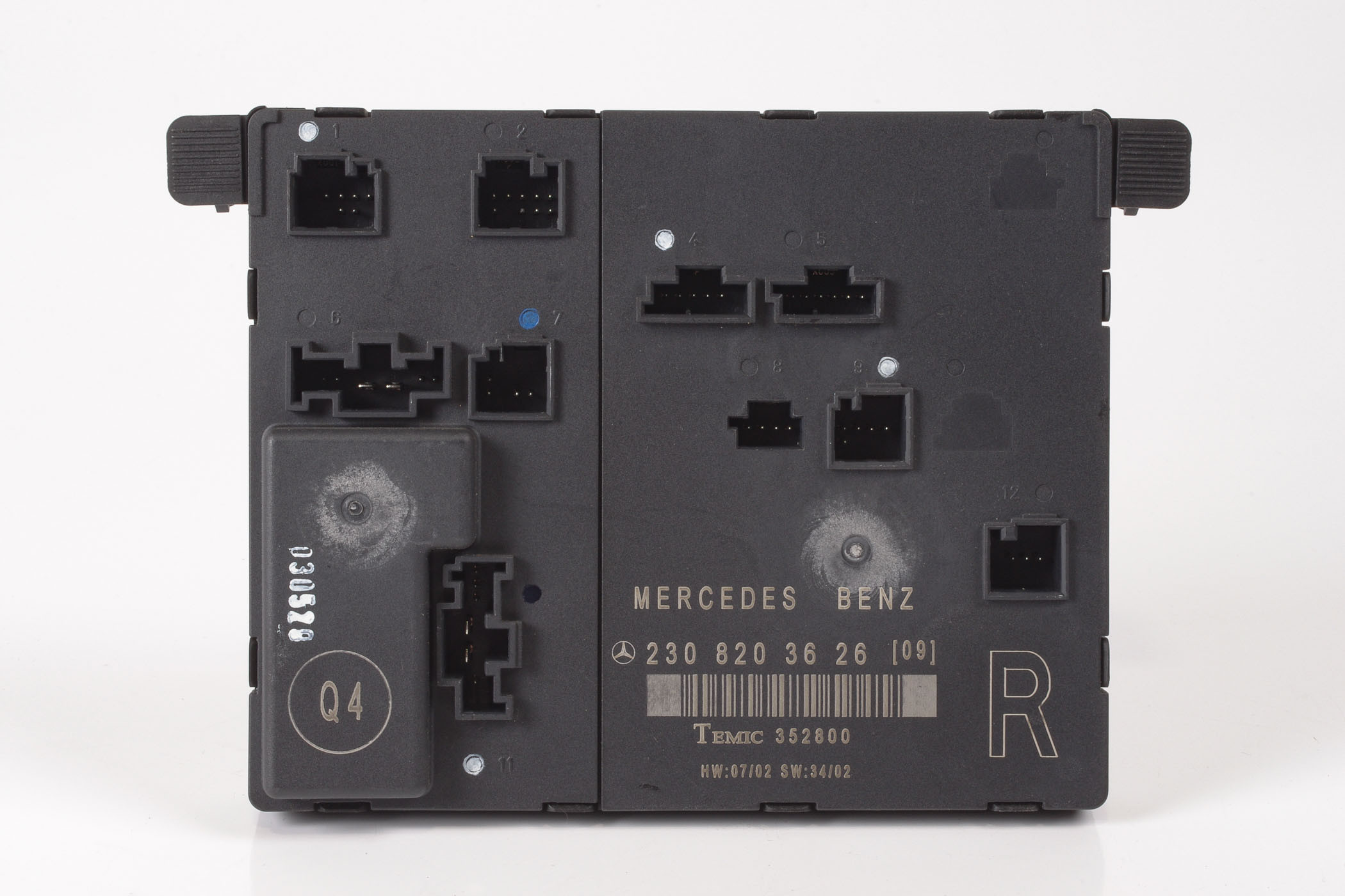 Mercedes 2308203626 Door Control Unit - Right | R230 SL