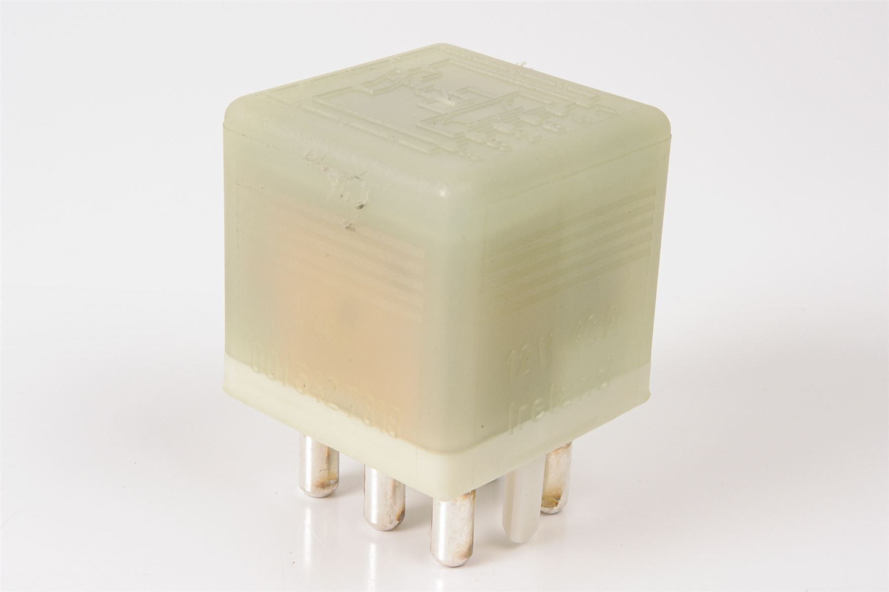 Mercedes 0015427819 Comfort Control Relay | R129 SL W124 E W126 V140 S W202 C...