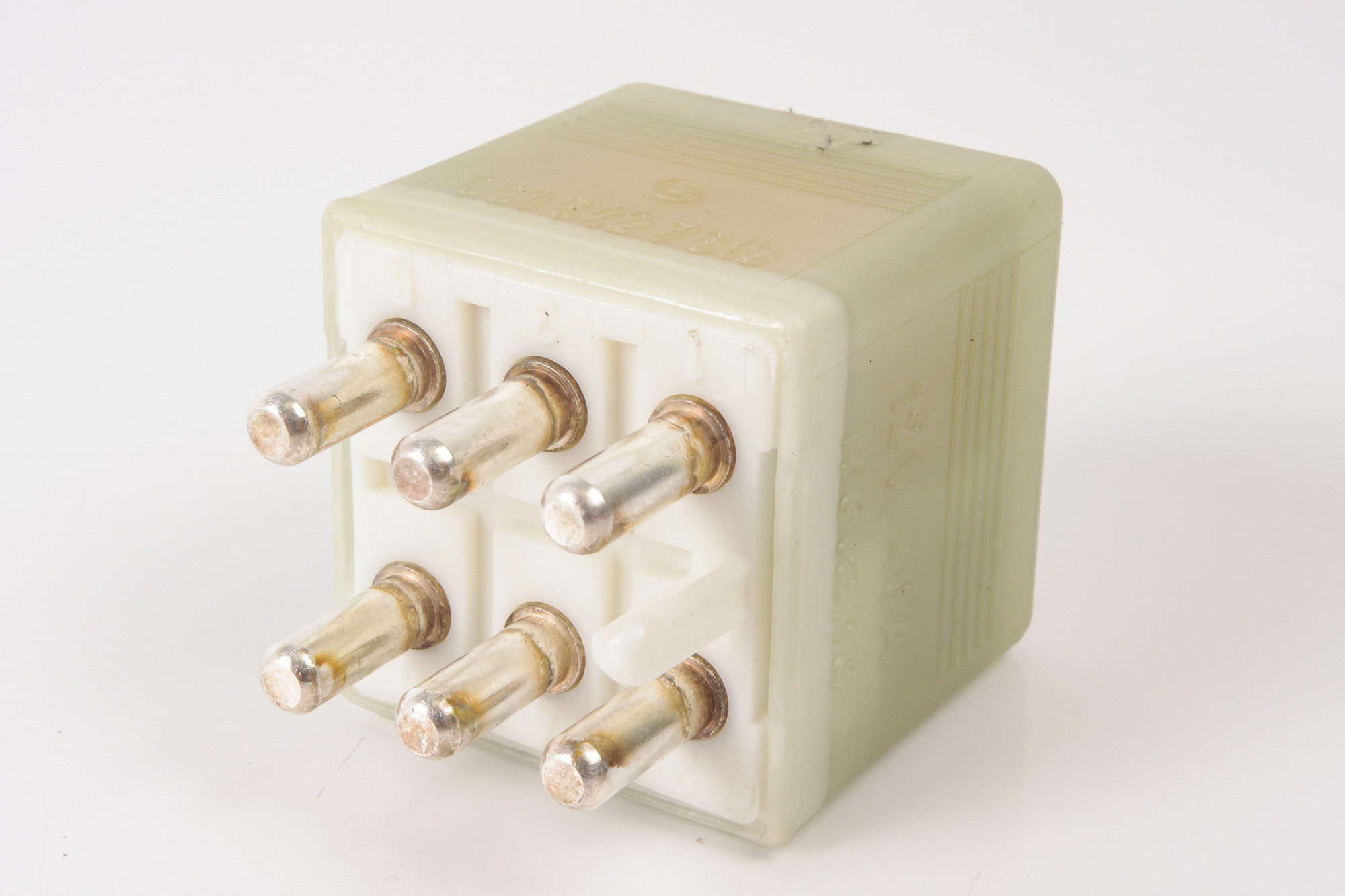 Mercedes 0015427819 Comfort Control Relay (a) | W124 E W126 V140 S R129 SL...