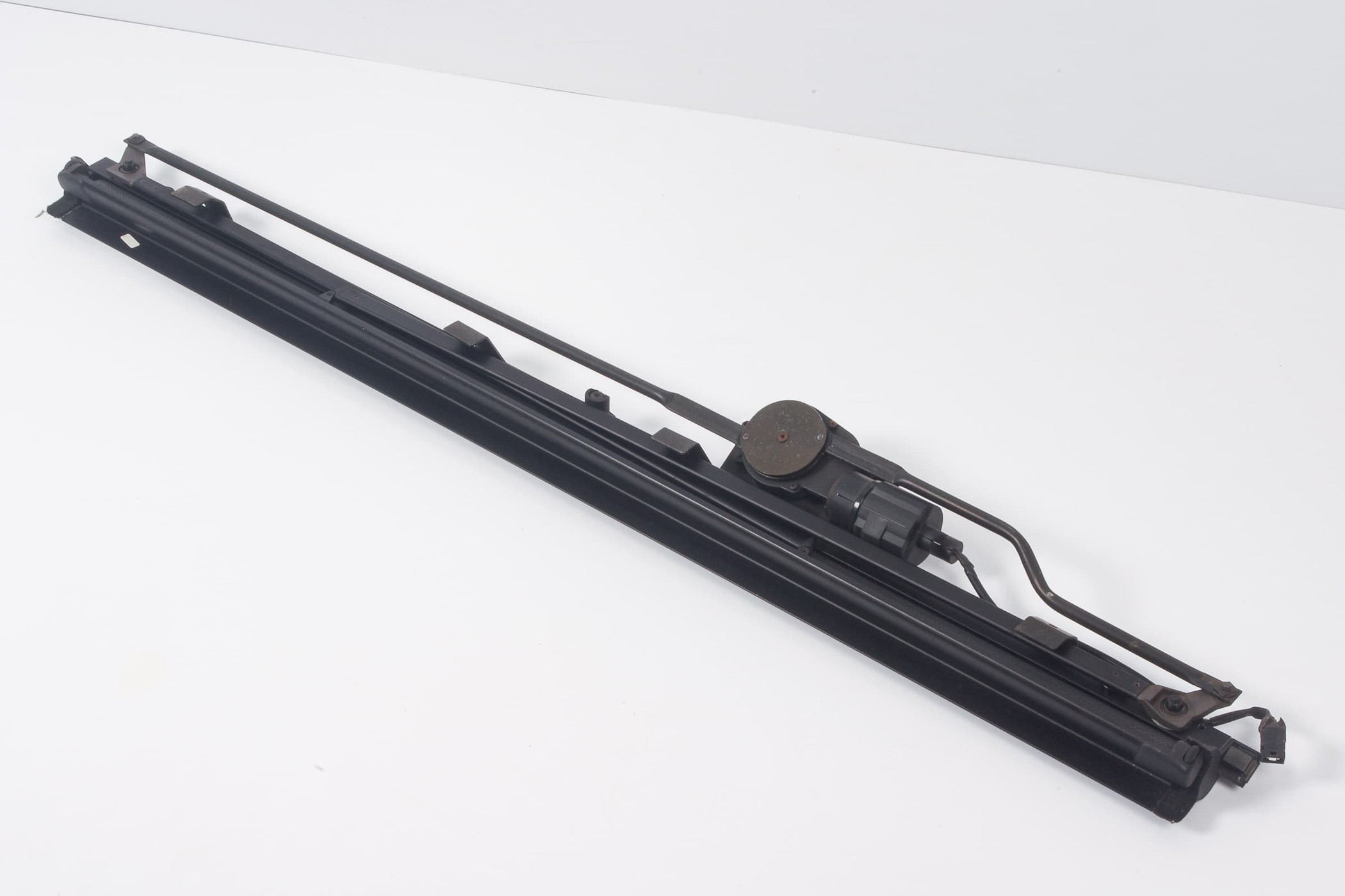 Mercedes 1408100120 Roller Blind - Rear (a) | C140 S