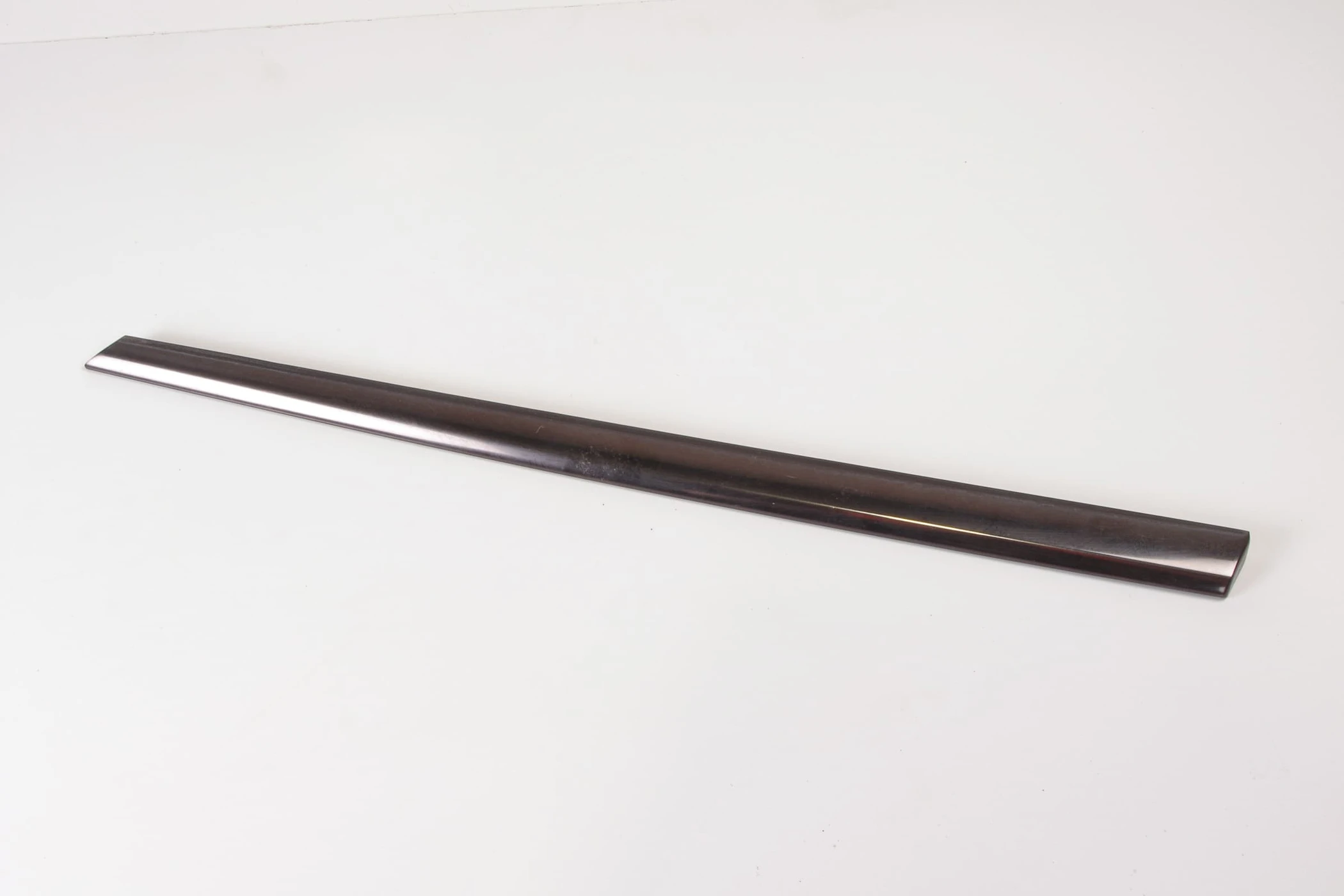 Mercedes 1297951084 Window Trim - Right | R129 SL