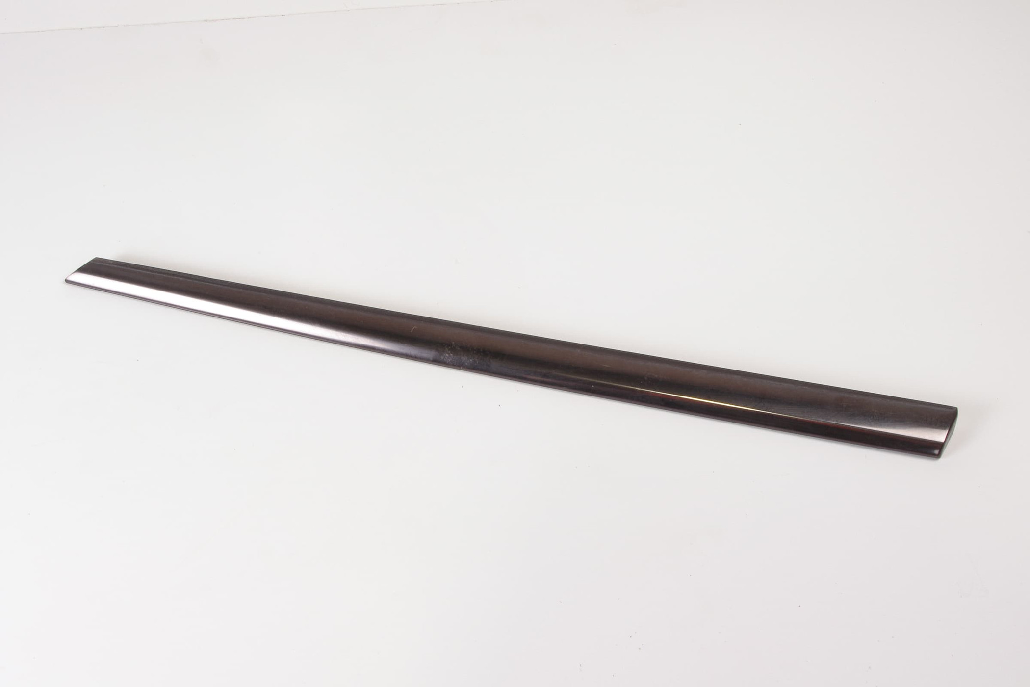 Mercedes 1297951084 Window Trim - Right | R129 SL