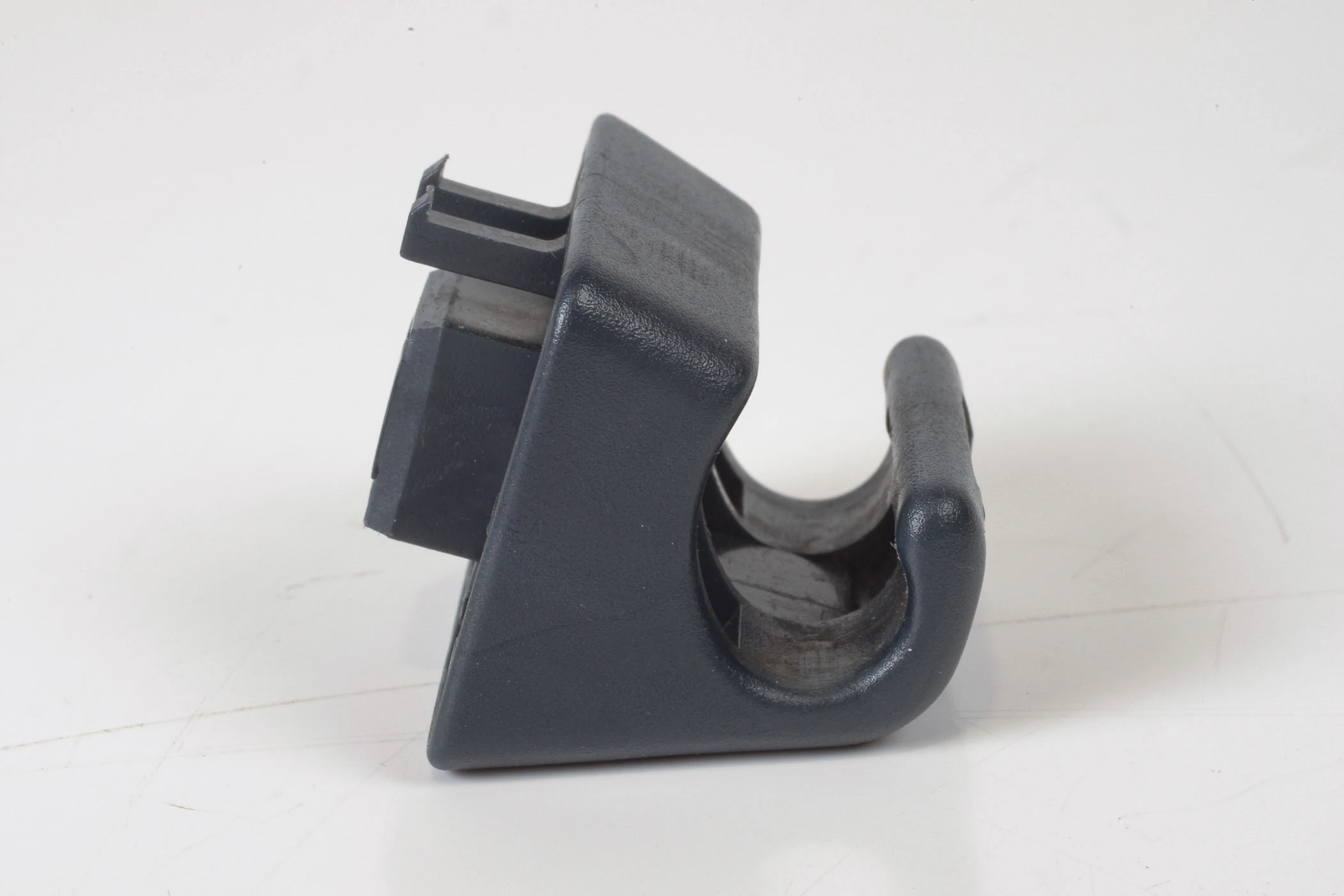 Mercedes 2028110941 Sun Visor Clip - Blue | W140 S W168 A W203 CL203 C