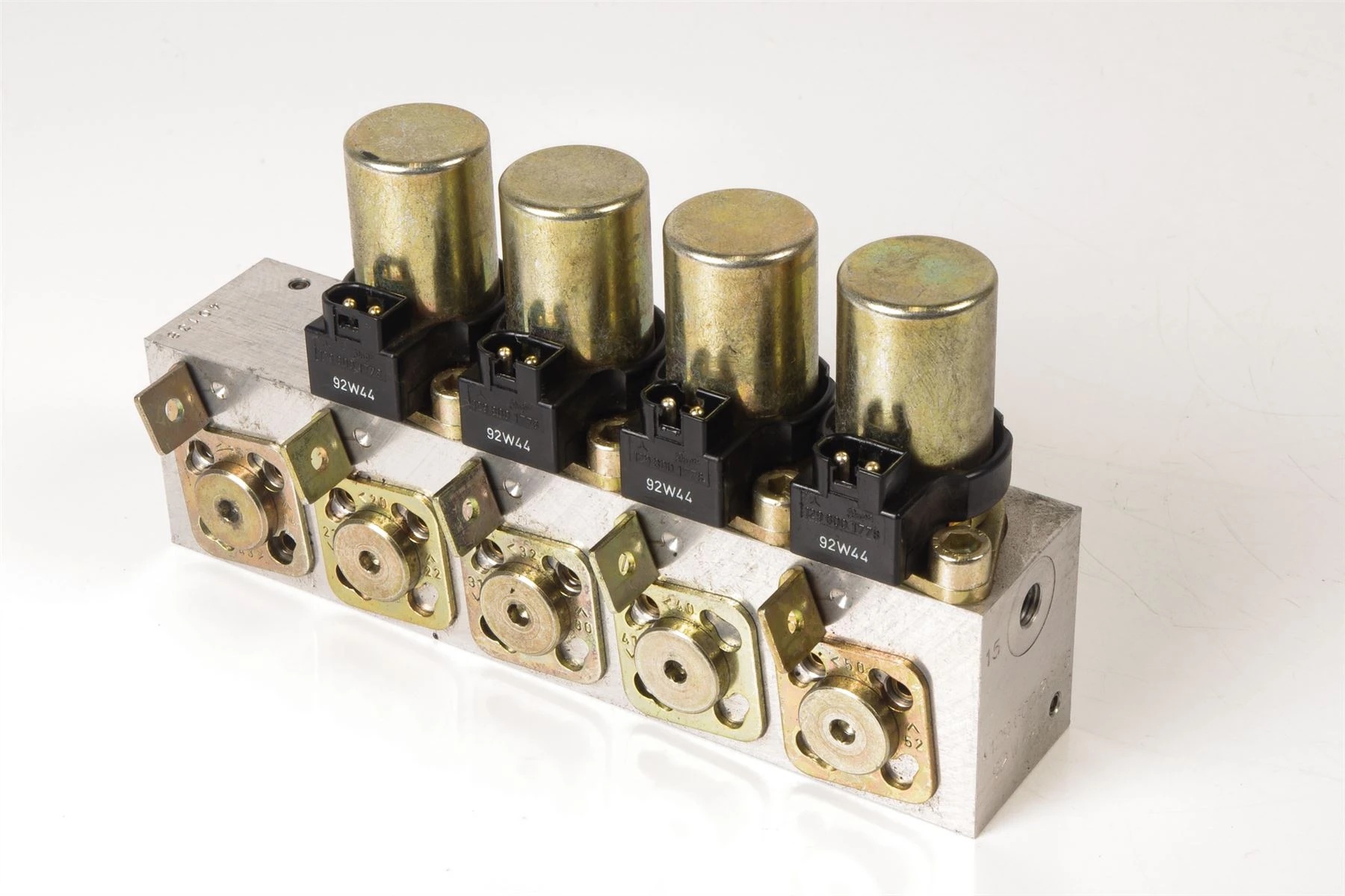 Mercedes 1298002078 Roof Hydraulic Valve Block - Front | R129 SL