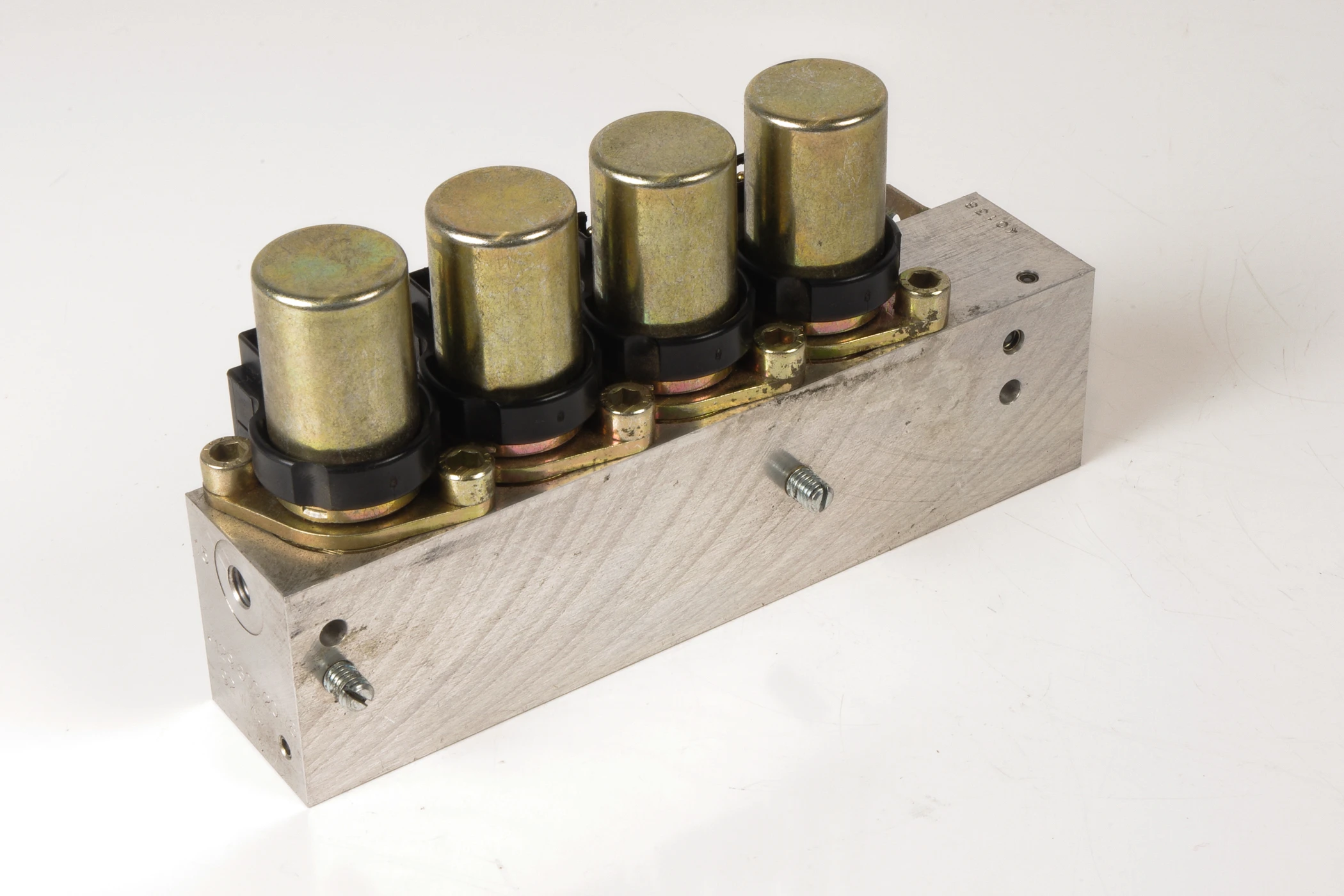 Mercedes 1298002078 Roof Hydraulic Valve Block - Front | R129 SL