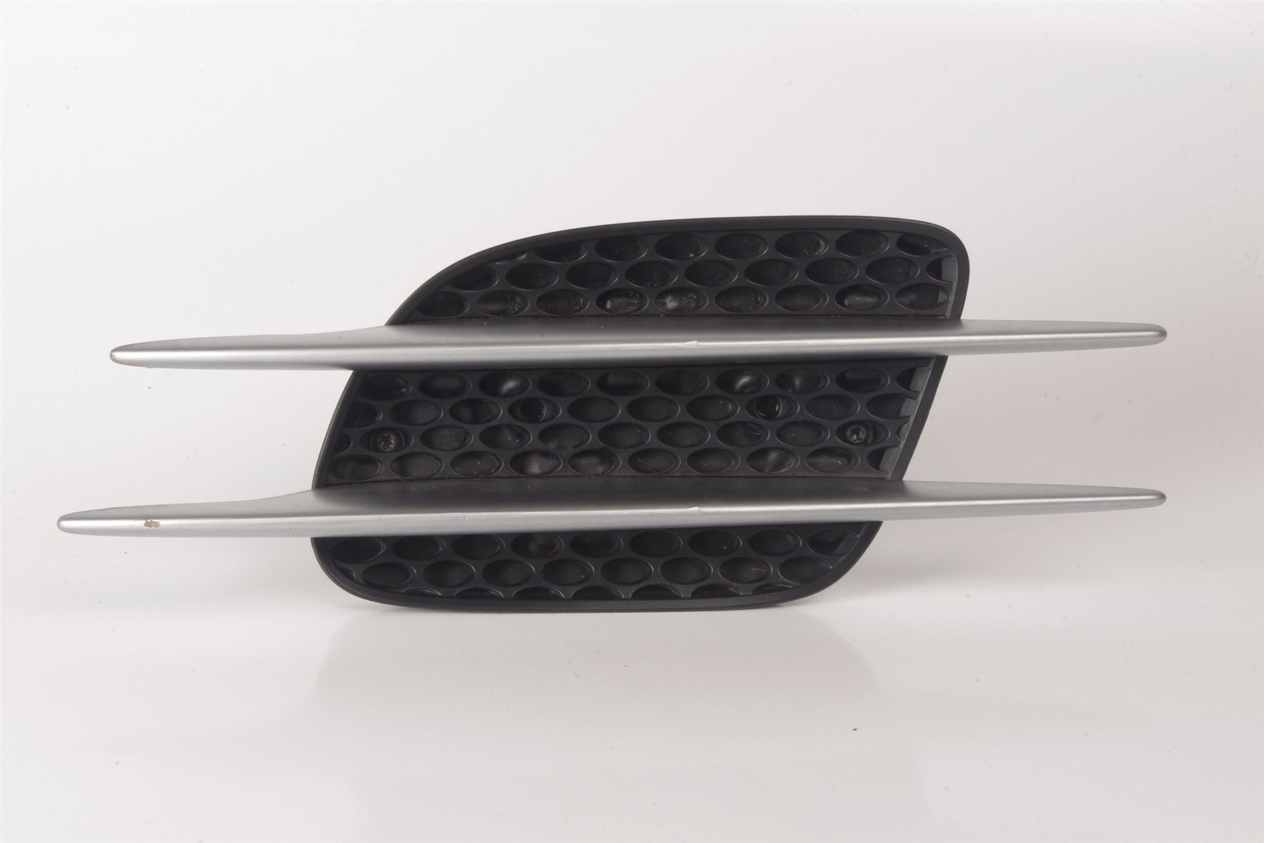 Mercedes 2306900236 Fender Grille - Front Right | R230 SL