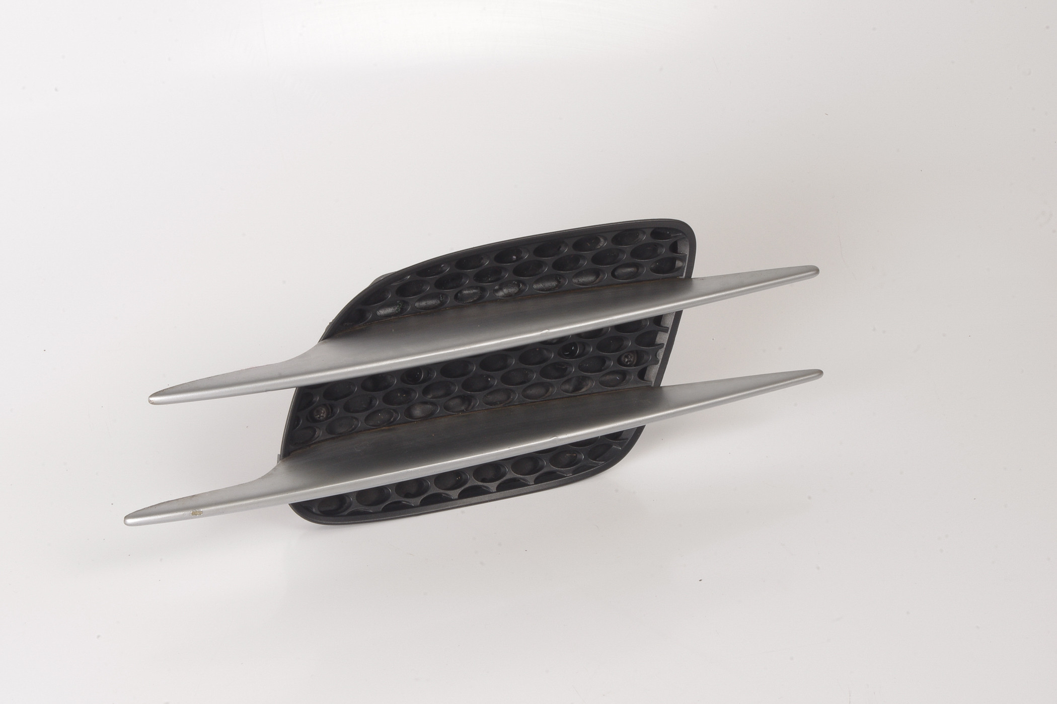 Mercedes 2306900236 Fender Grille - Front Right | R230 SL