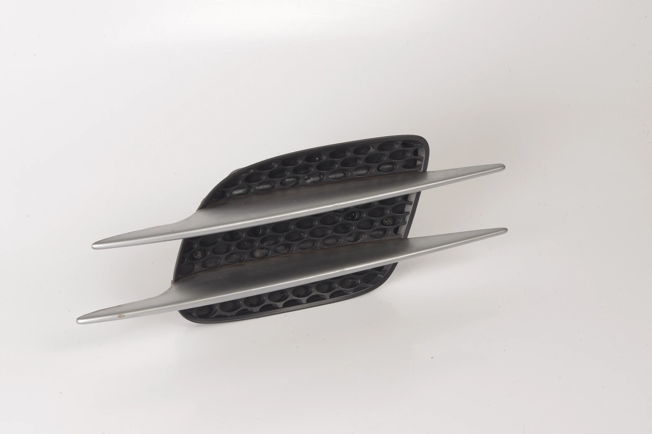 Mercedes 2306900236 Fender Grille - Front Right | R230 SL