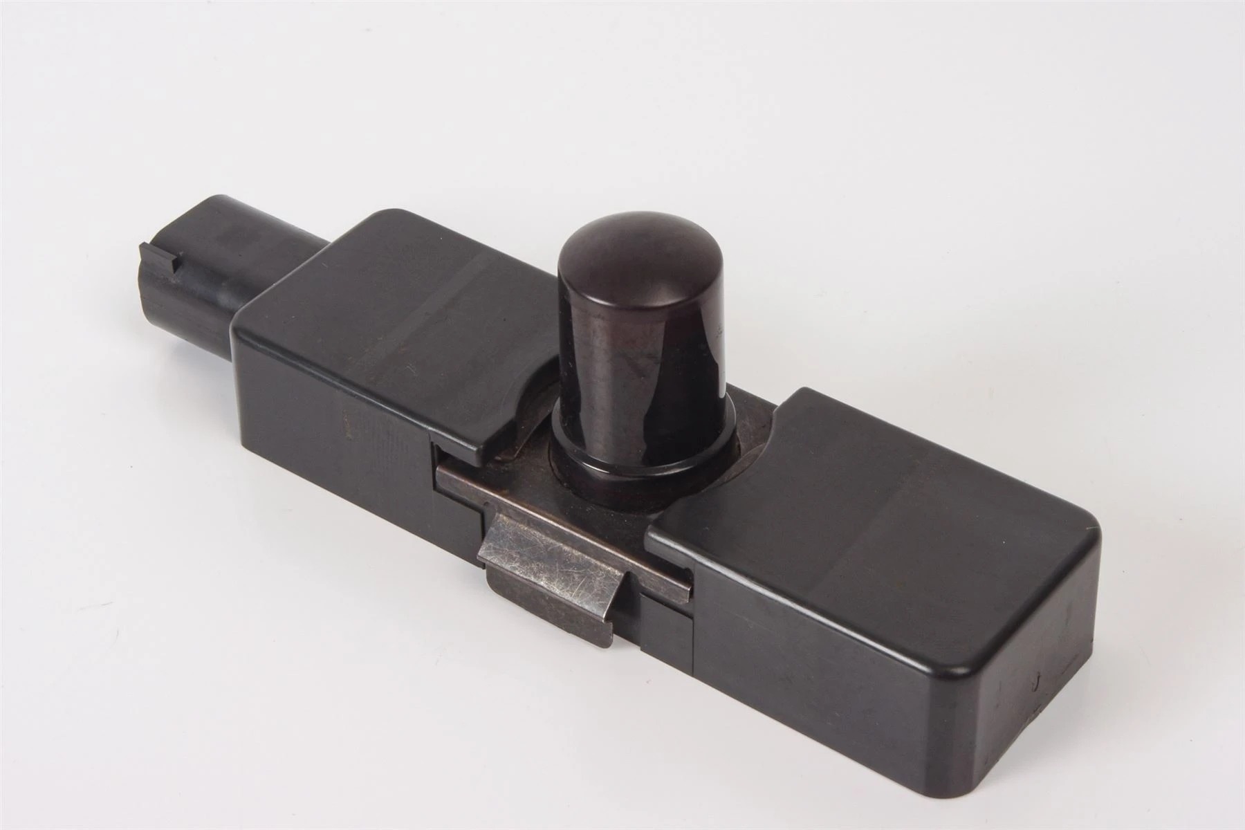 Mercedes 2208300272 Light Sensor - Left | C199 R199 SLR W203 CL203 C C209...