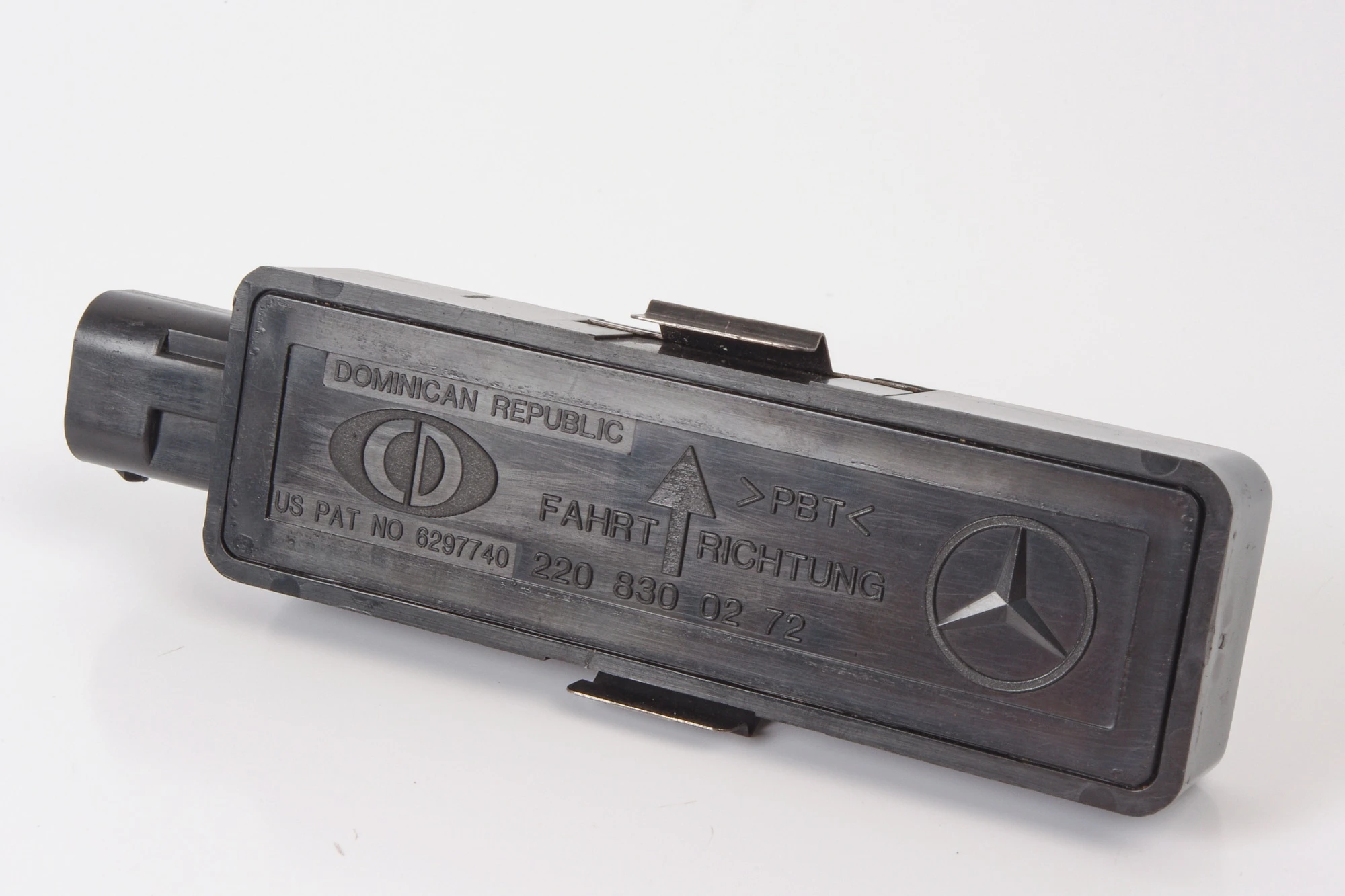 Mercedes 2208300272 Light Sensor - Left | C199 R199 SLR W203 CL203 C C209...