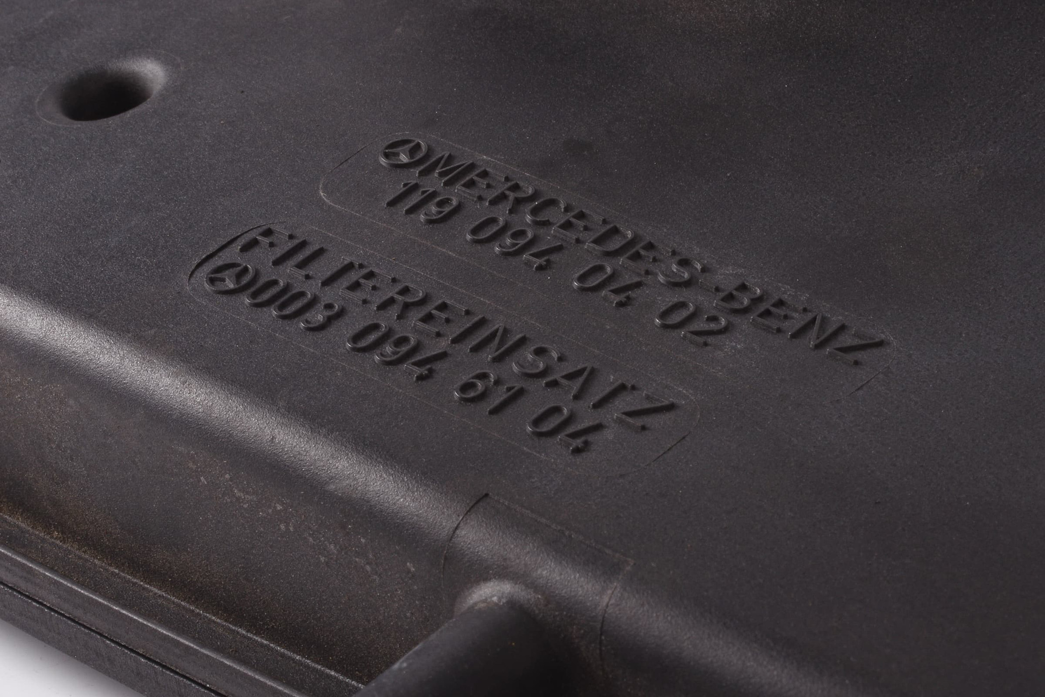 Mercedes 1190940402 Air Box | W124 E R129 SL W140 V140 C140 S