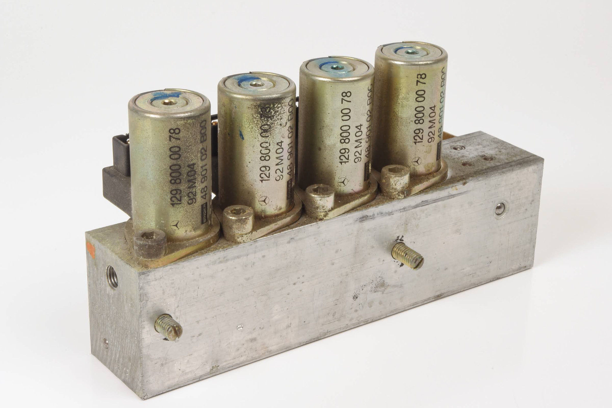 Mercedes 1298001678 Roof Hydraulic Valve Block | R129 SL