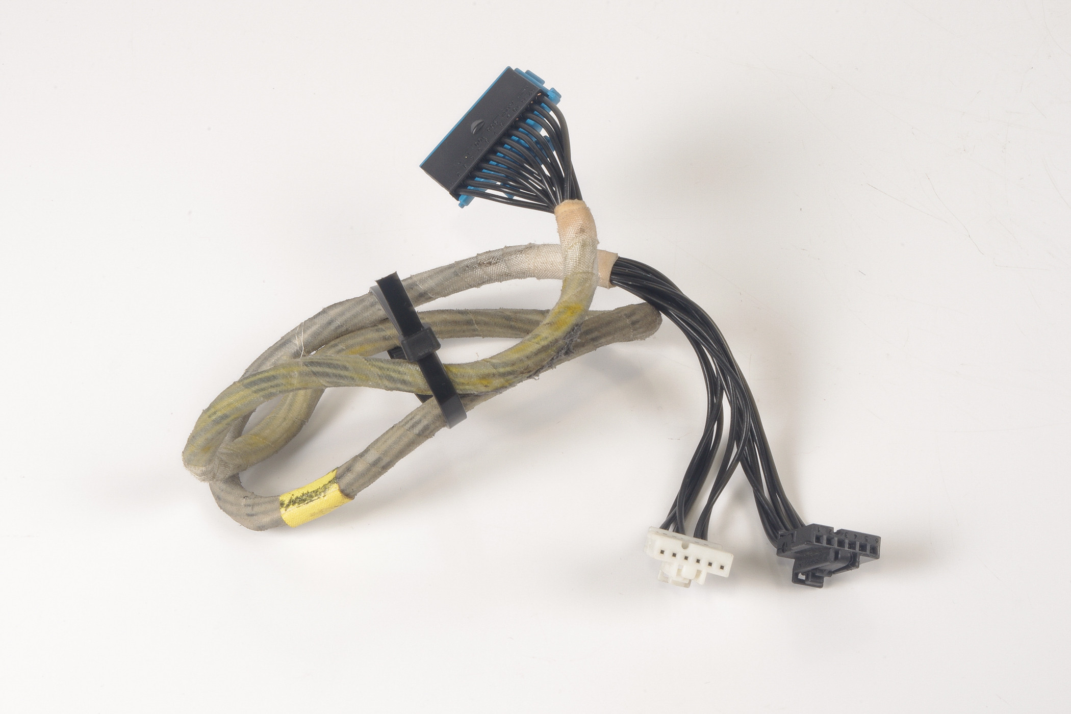 Mercedes 0325458528 Seat Switch Wiring Loom | W202 S202 C