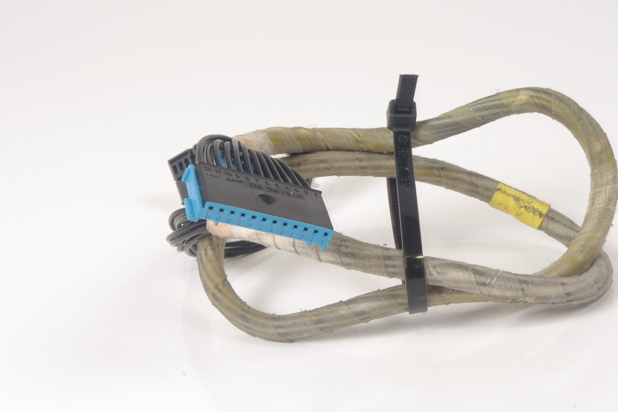 Mercedes 0325458528 Seat Switch Wiring Loom | W202 S202 C