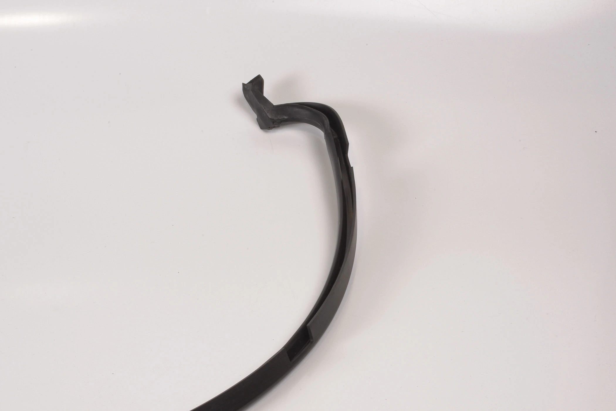 Mercedes 1297900298 Hardtop Seal - Front | R129 SL
