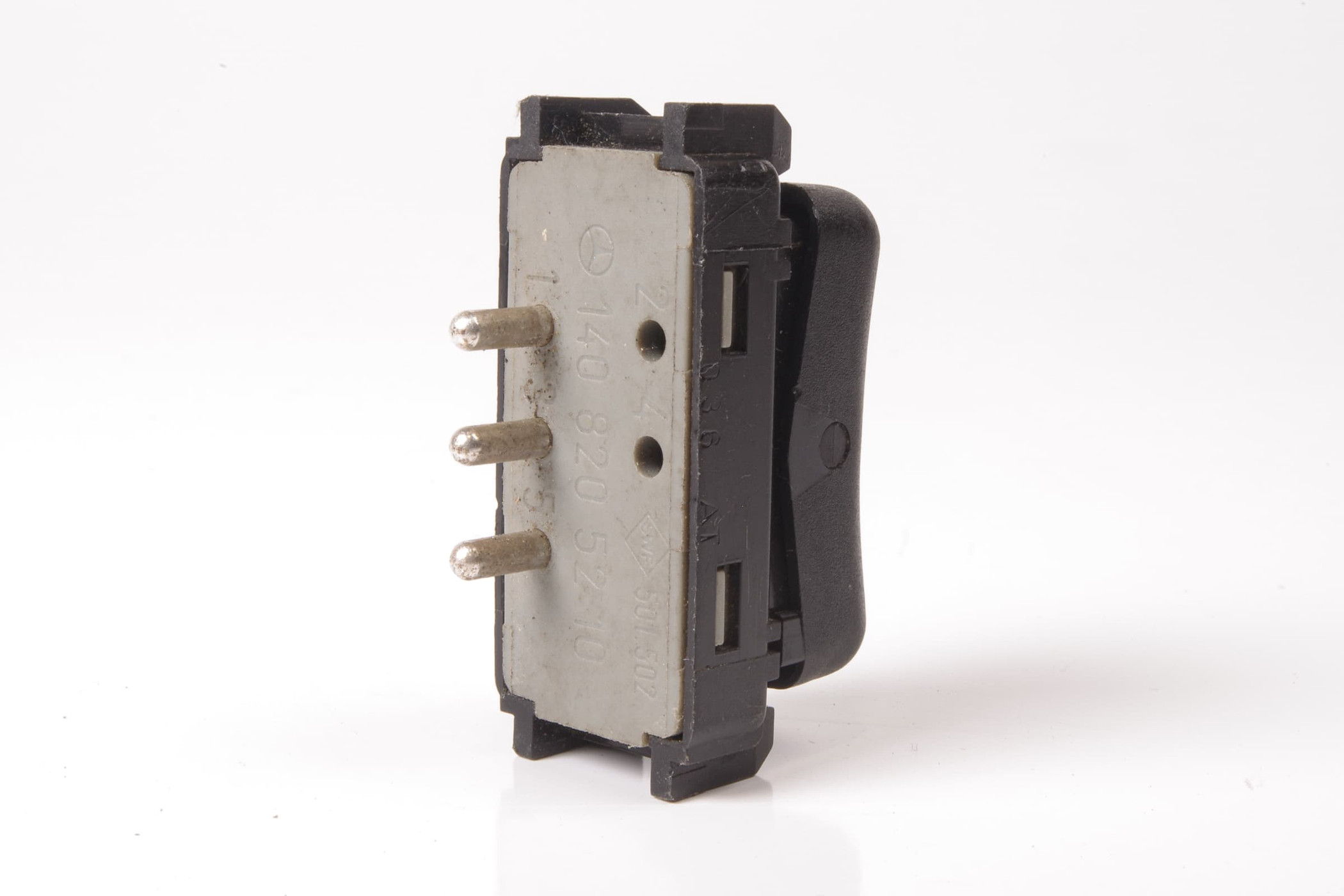 Mercedes 1408205210 Headrest Switch | W140 V140 S W202 C